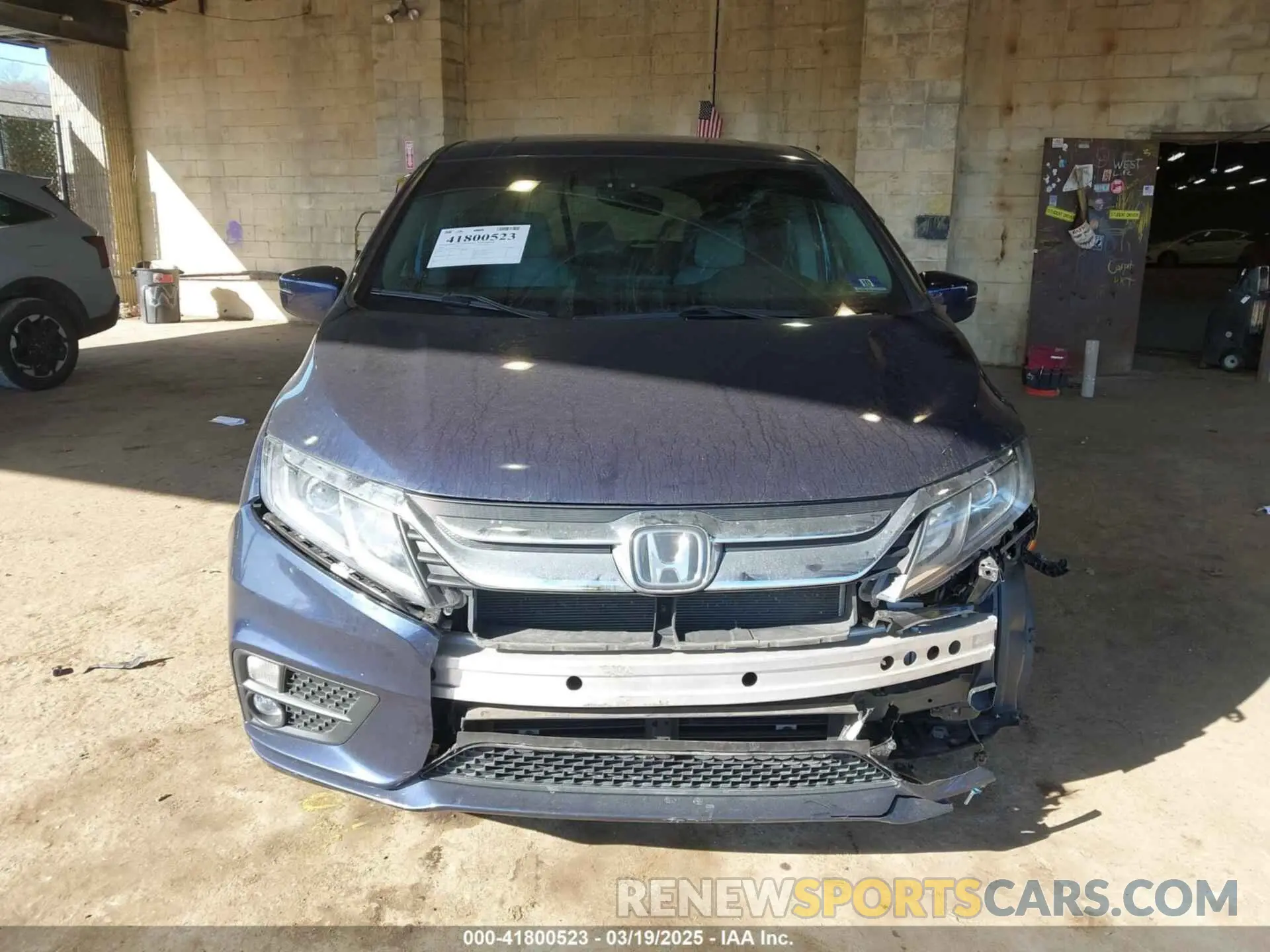 13 Photograph of a damaged car 5FNRL6H74KB126773 HONDA ODYSSEY 2019