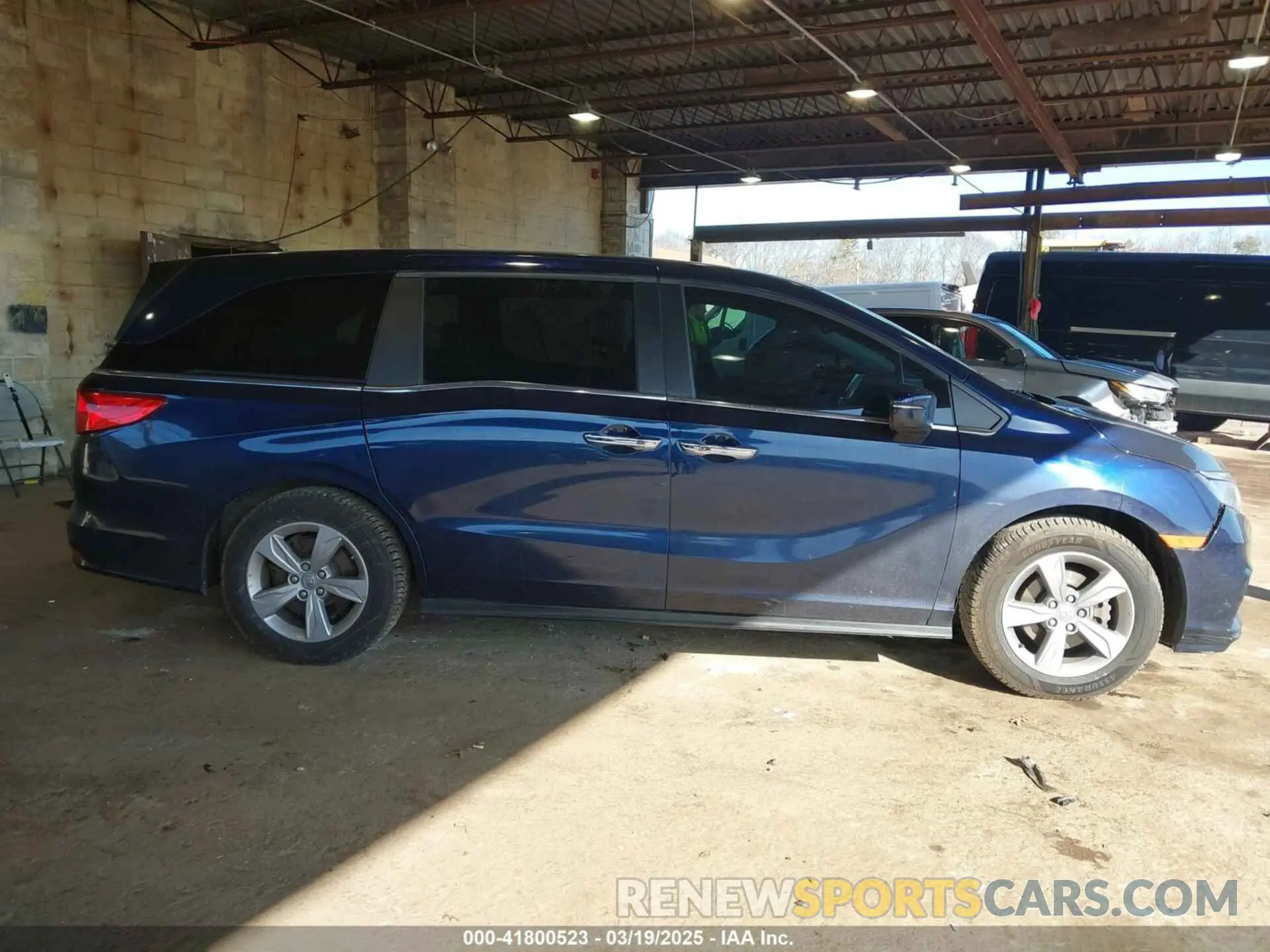 14 Photograph of a damaged car 5FNRL6H74KB126773 HONDA ODYSSEY 2019