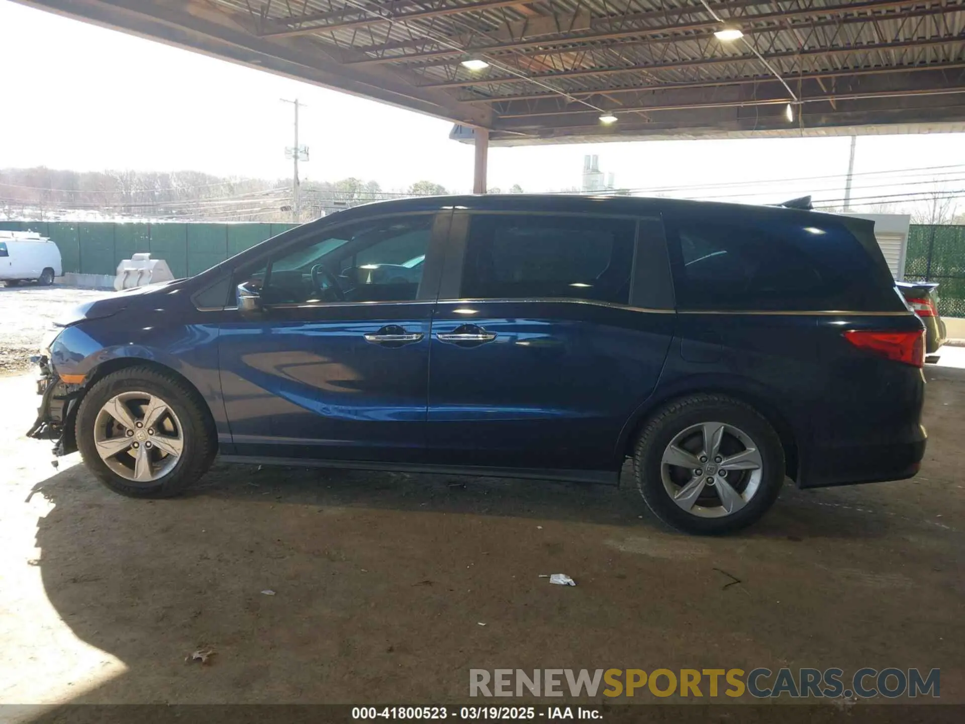 15 Photograph of a damaged car 5FNRL6H74KB126773 HONDA ODYSSEY 2019
