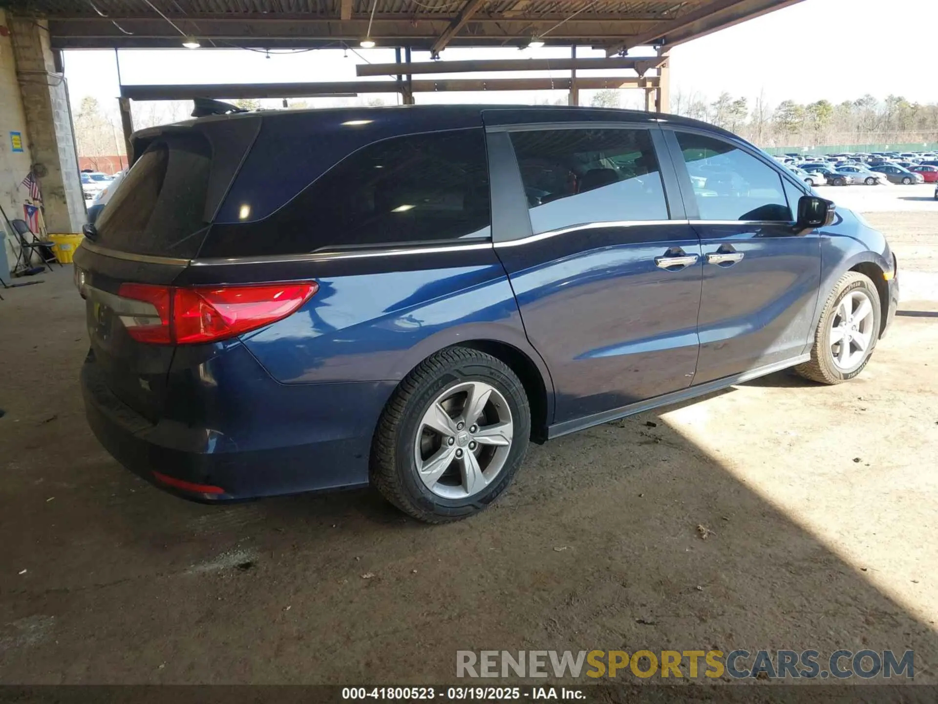 4 Photograph of a damaged car 5FNRL6H74KB126773 HONDA ODYSSEY 2019