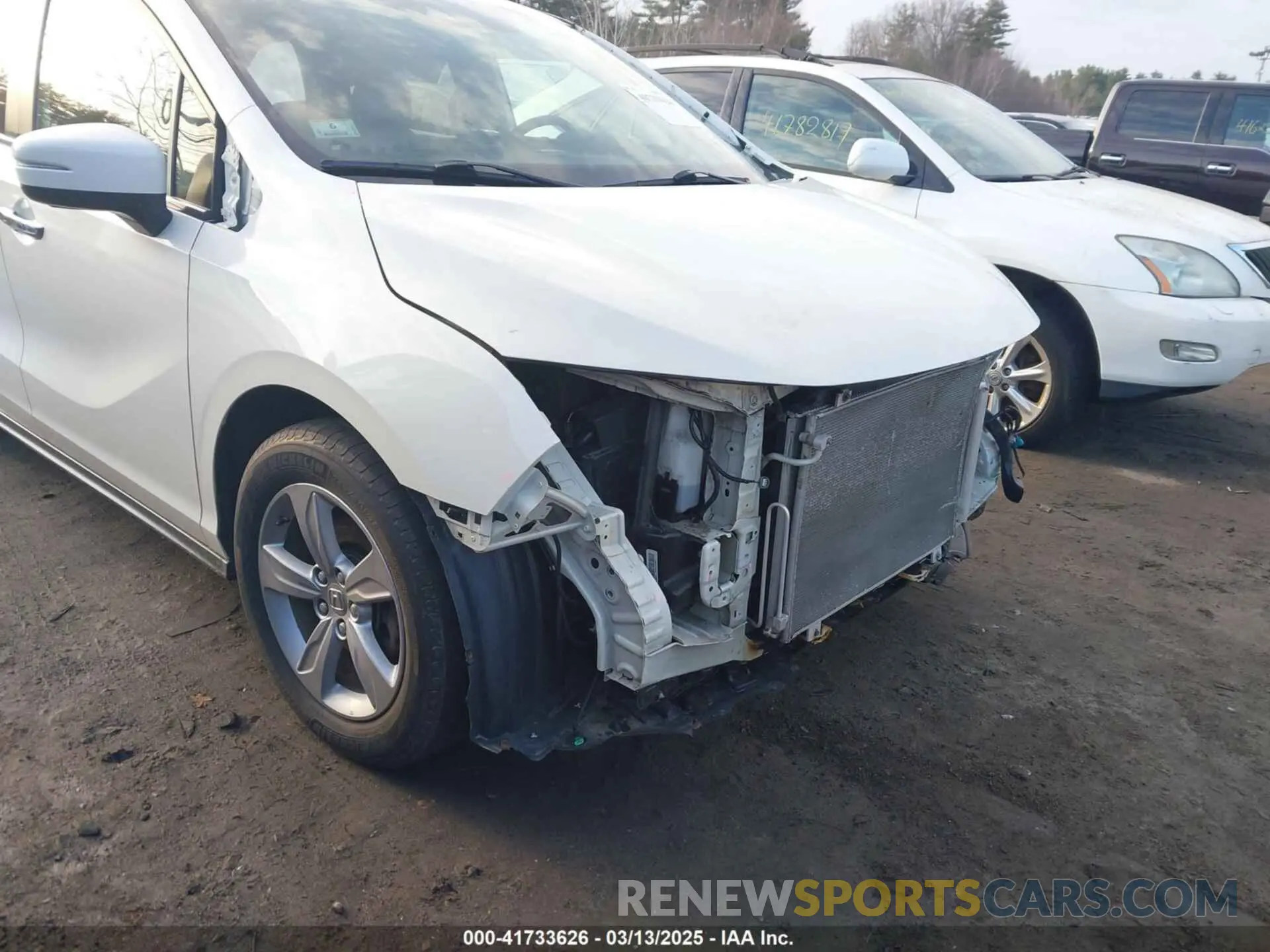 6 Photograph of a damaged car 5FNRL6H75KB019232 HONDA ODYSSEY 2019