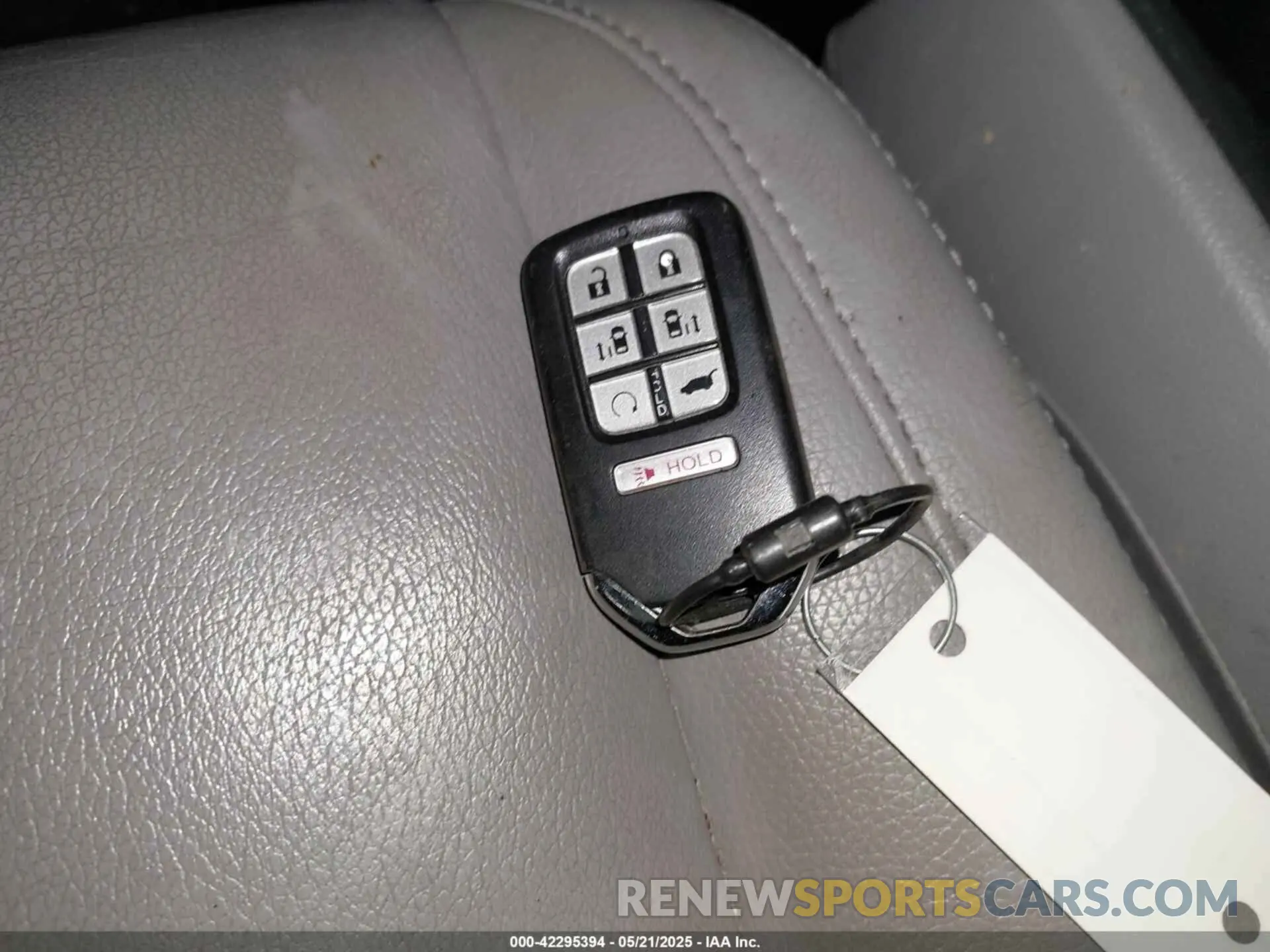 11 Photograph of a damaged car 5FNRL6H75KB042848 HONDA ODYSSEY 2019