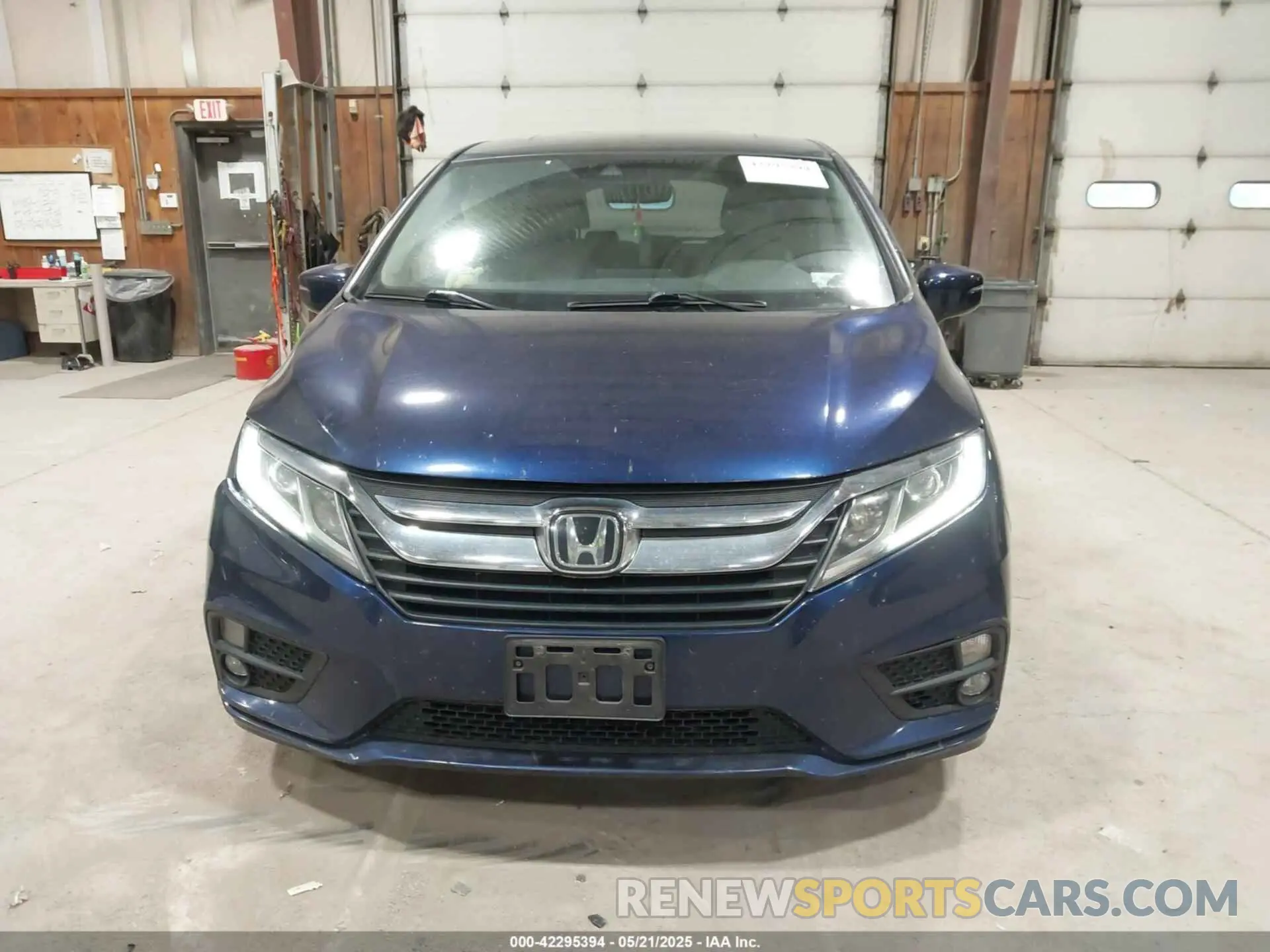 12 Photograph of a damaged car 5FNRL6H75KB042848 HONDA ODYSSEY 2019