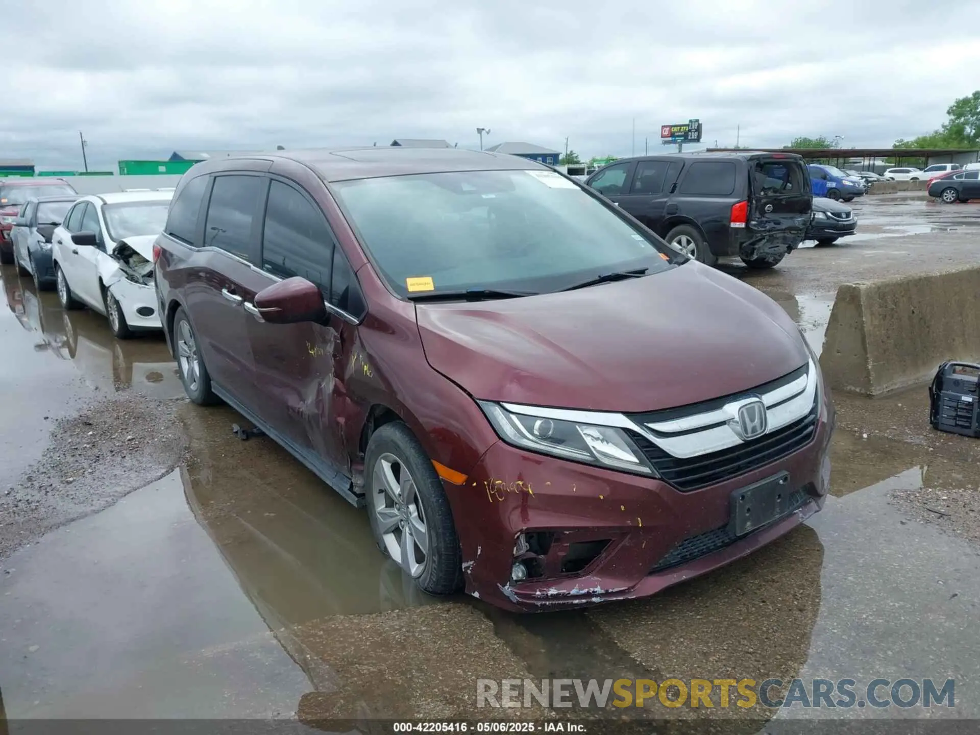 1 Photograph of a damaged car 5FNRL6H75KB075302 HONDA ODYSSEY 2019