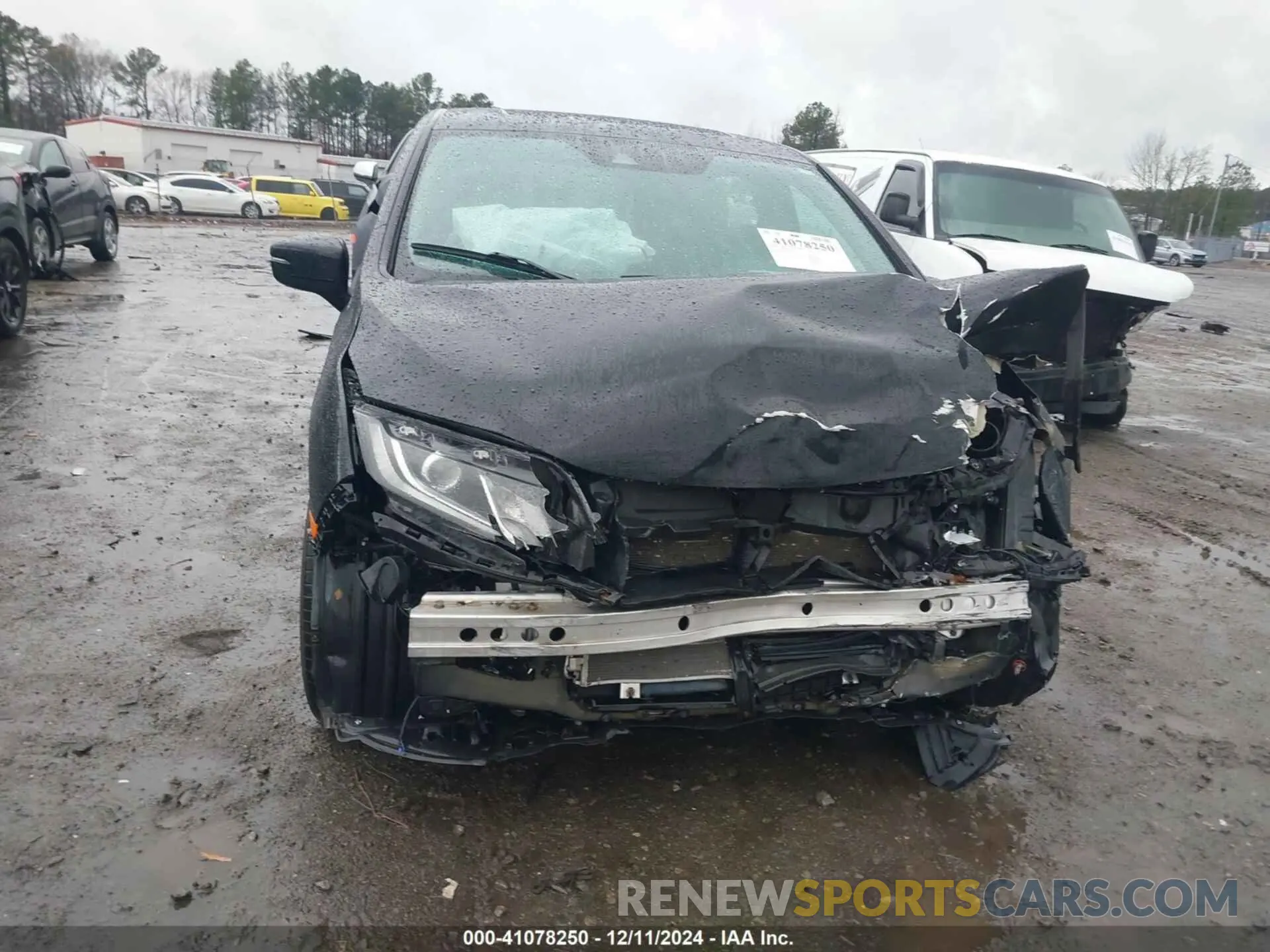 12 Photograph of a damaged car 5FNRL6H76KB116195 HONDA ODYSSEY 2019