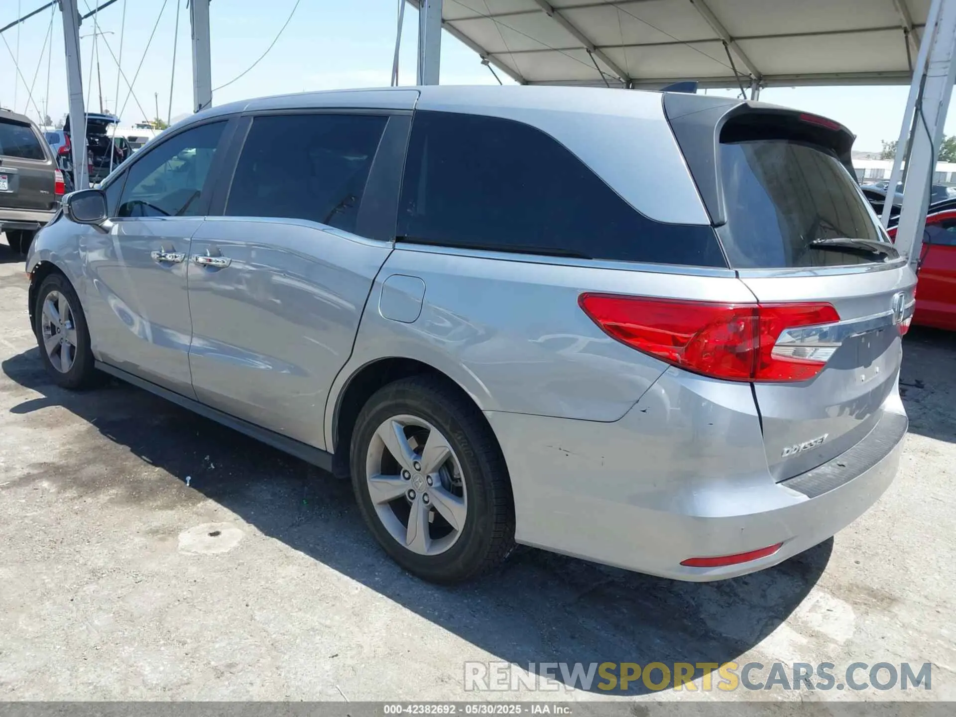 3 Photograph of a damaged car 5FNRL6H77KB071719 HONDA ODYSSEY 2019