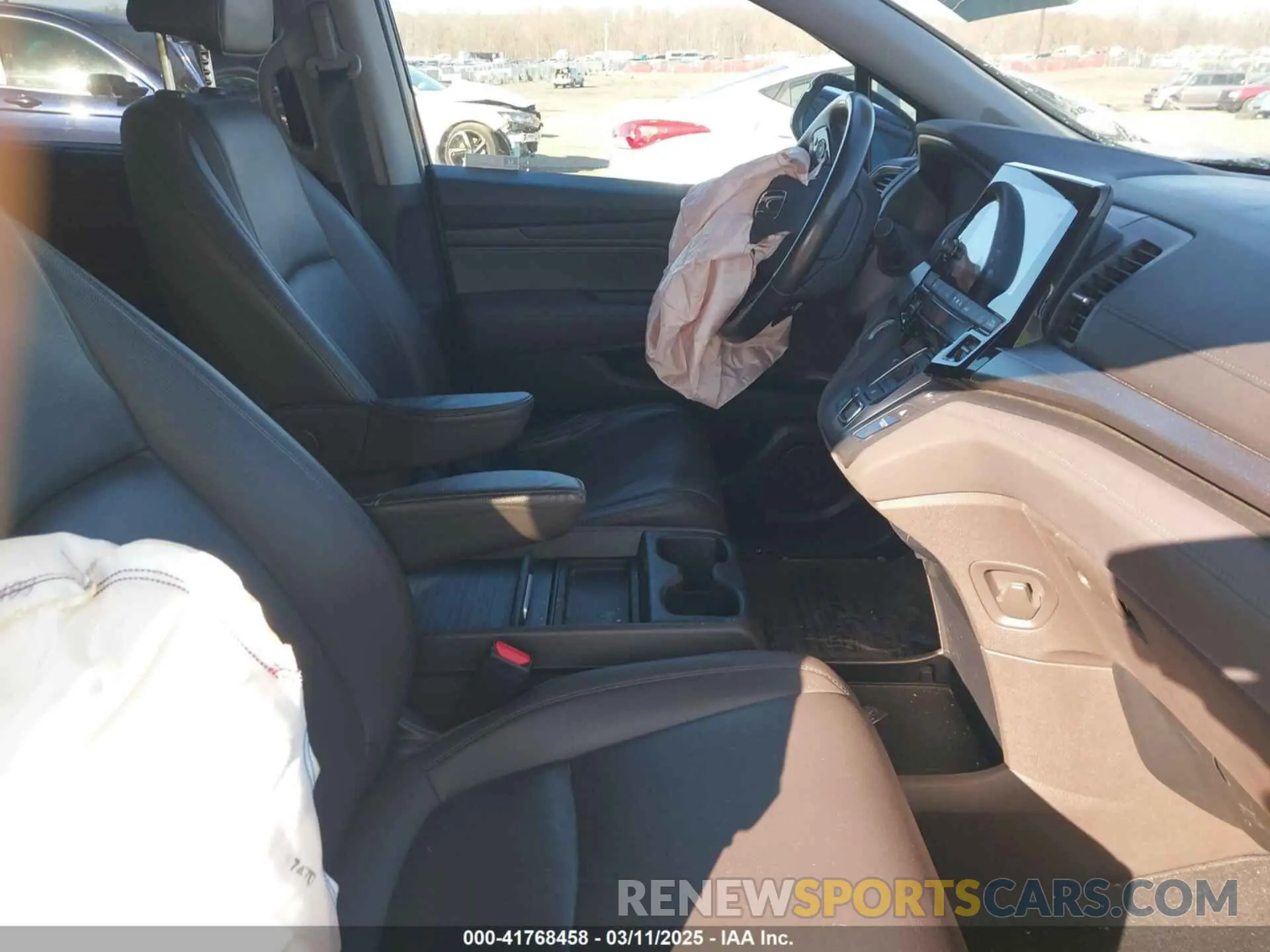 5 Photograph of a damaged car 5FNRL6H77KB097835 HONDA ODYSSEY 2019