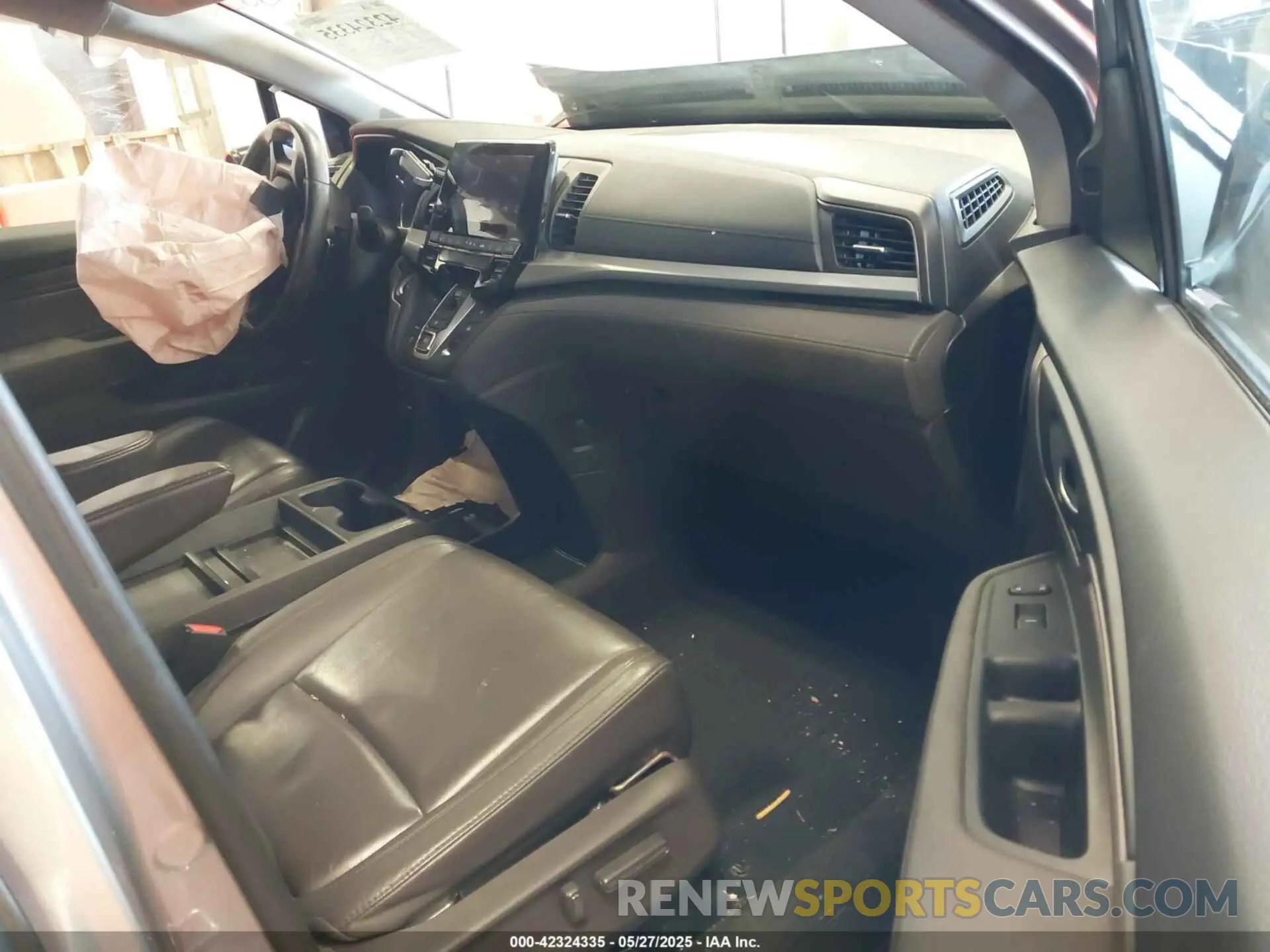 5 Photograph of a damaged car 5FNRL6H78KB036400 HONDA ODYSSEY 2019