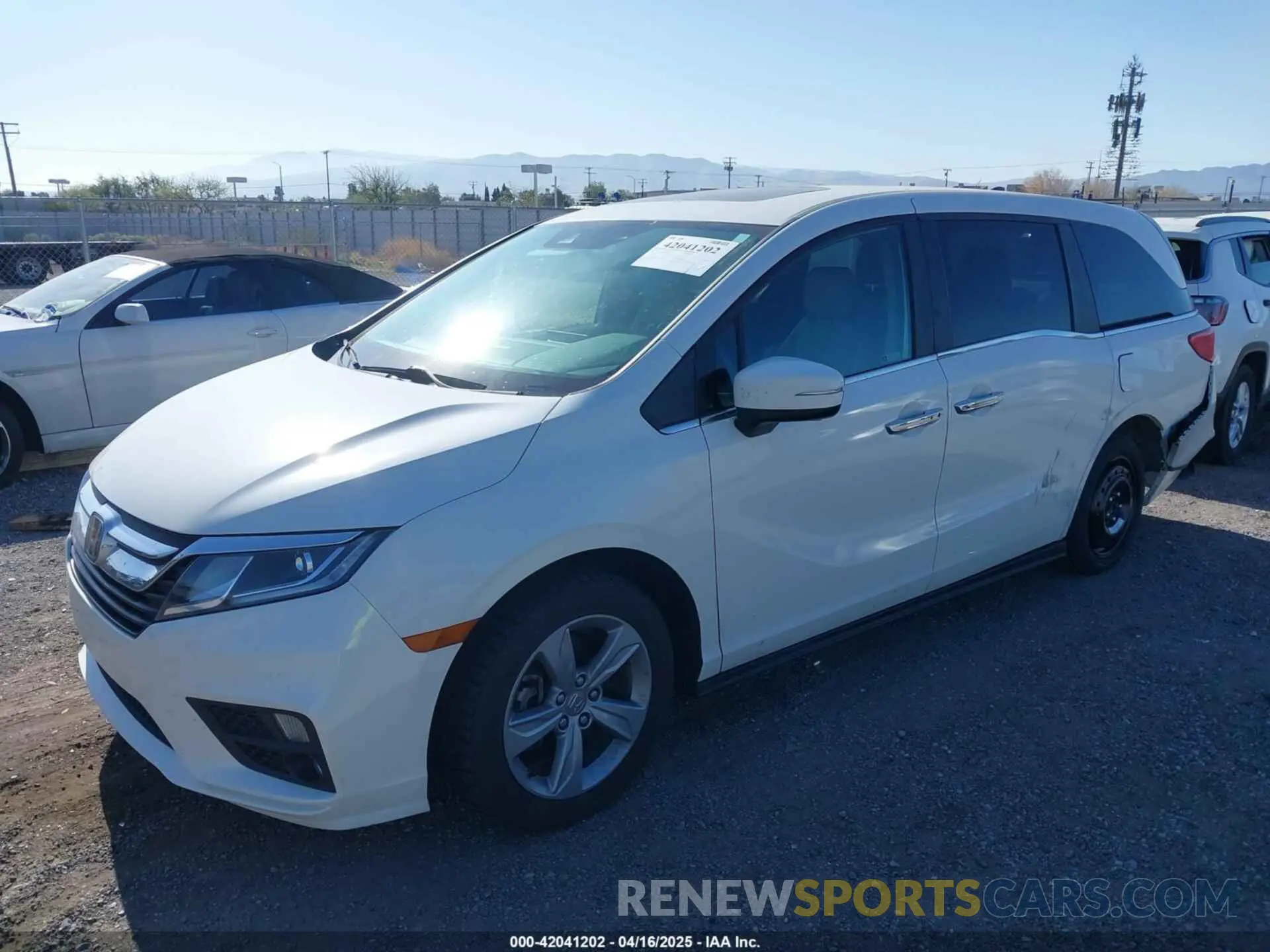 2 Photograph of a damaged car 5FNRL6H78KB043279 HONDA ODYSSEY 2019
