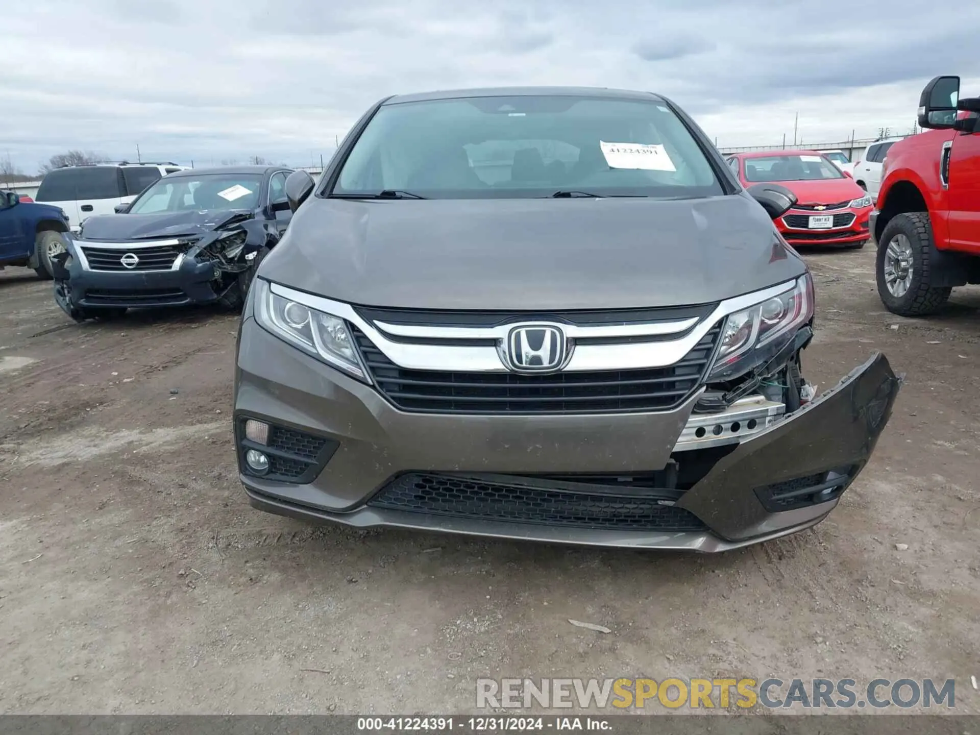 11 Photograph of a damaged car 5FNRL6H78KB119261 HONDA ODYSSEY 2019