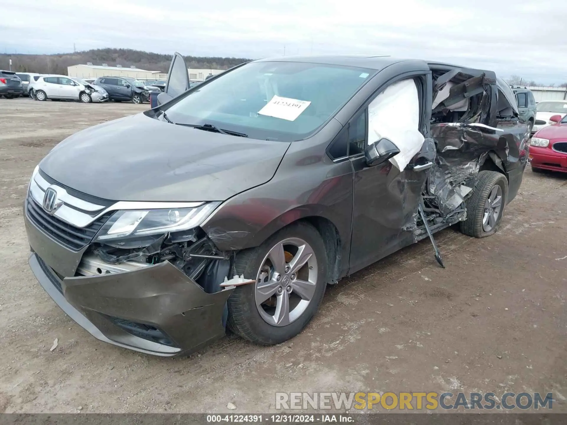 2 Photograph of a damaged car 5FNRL6H78KB119261 HONDA ODYSSEY 2019