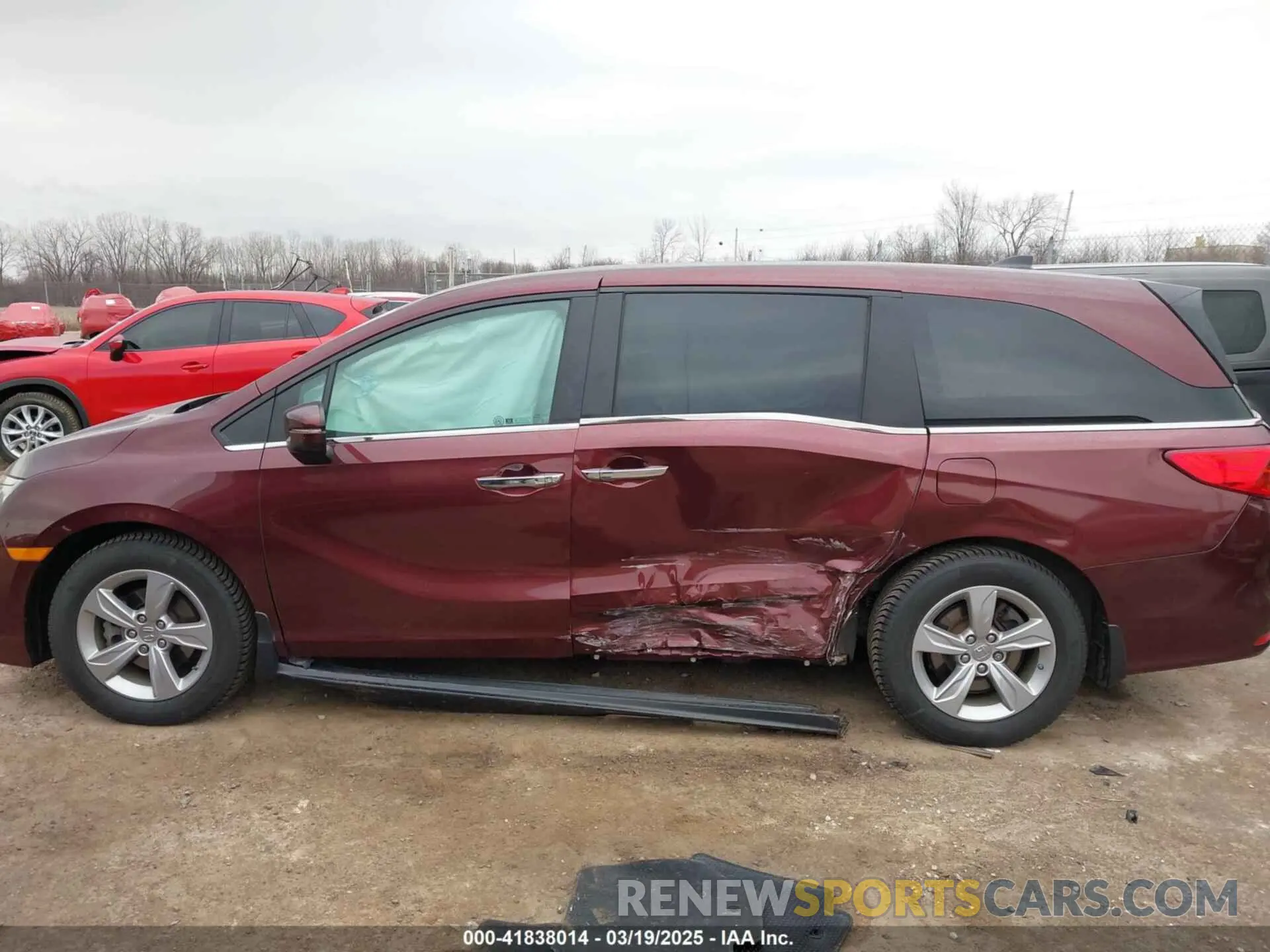14 Photograph of a damaged car 5FNRL6H79KB048085 HONDA ODYSSEY 2019