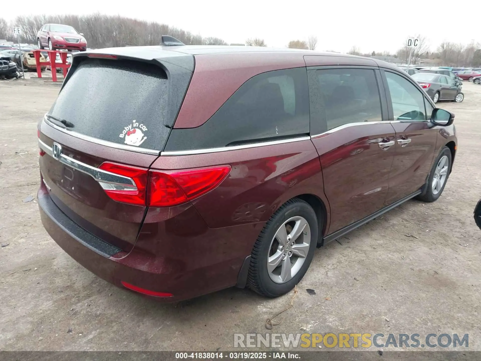 4 Photograph of a damaged car 5FNRL6H79KB048085 HONDA ODYSSEY 2019