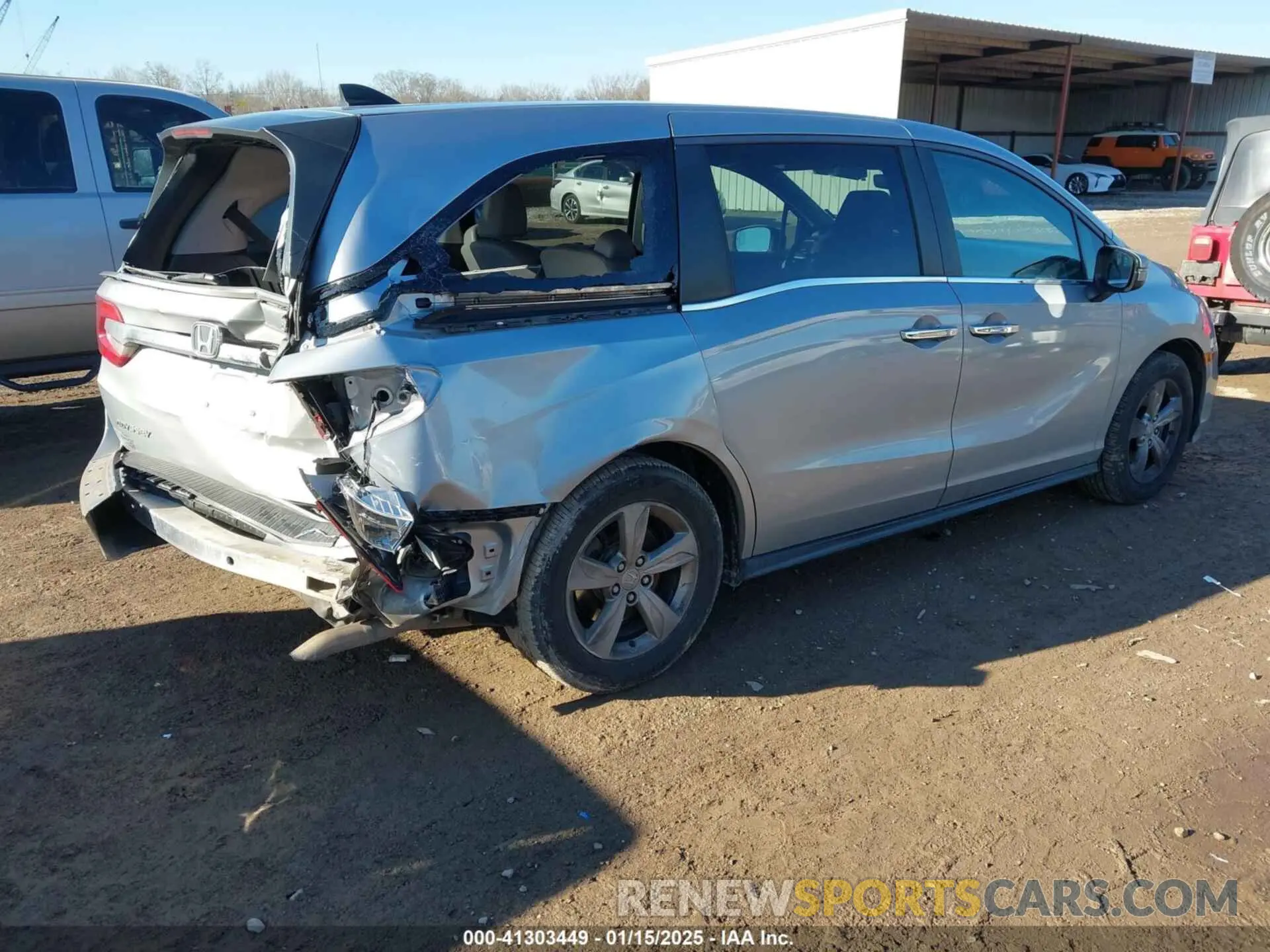 4 Photograph of a damaged car 5FNRL6H79KB100122 HONDA ODYSSEY 2019