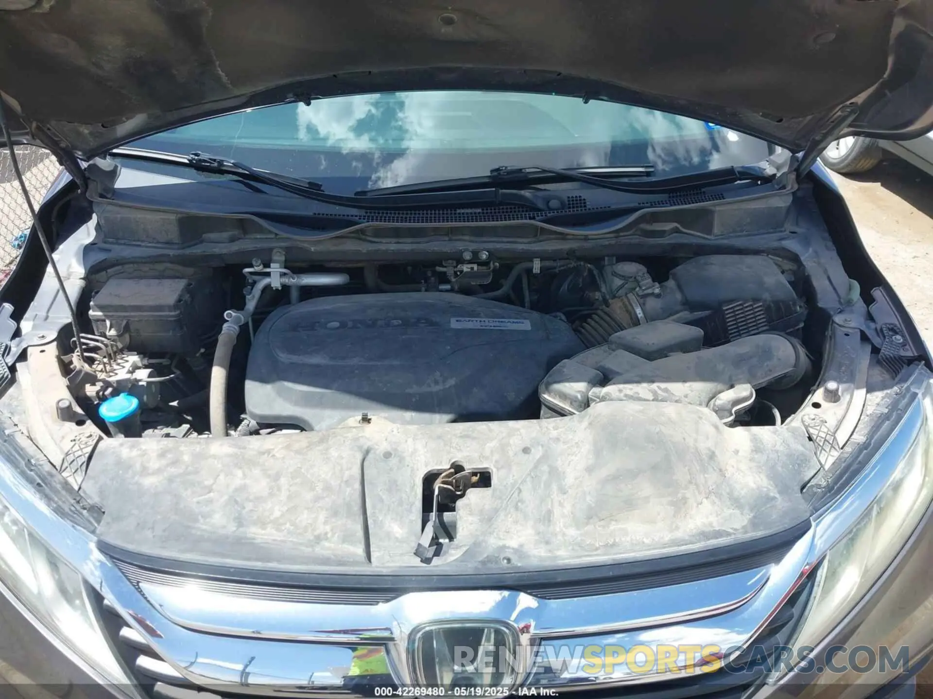 10 Photograph of a damaged car 5FNRL6H7XKB132609 HONDA ODYSSEY 2019