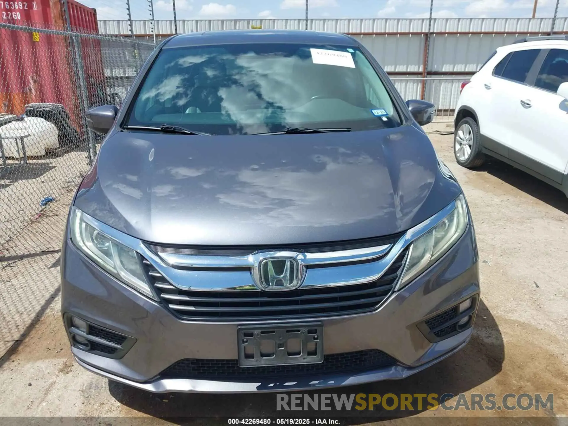12 Photograph of a damaged car 5FNRL6H7XKB132609 HONDA ODYSSEY 2019