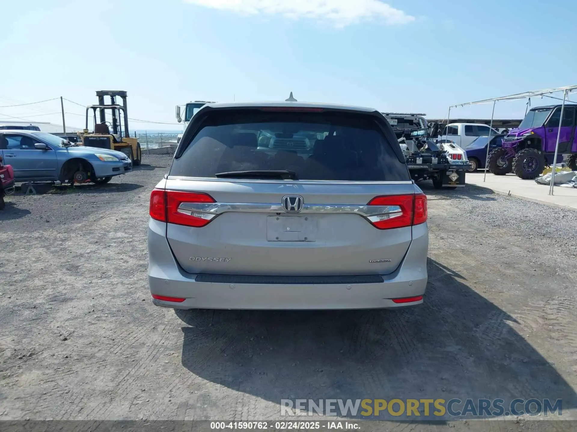 16 Photograph of a damaged car 5FNRL6H81KB070459 HONDA ODYSSEY 2019