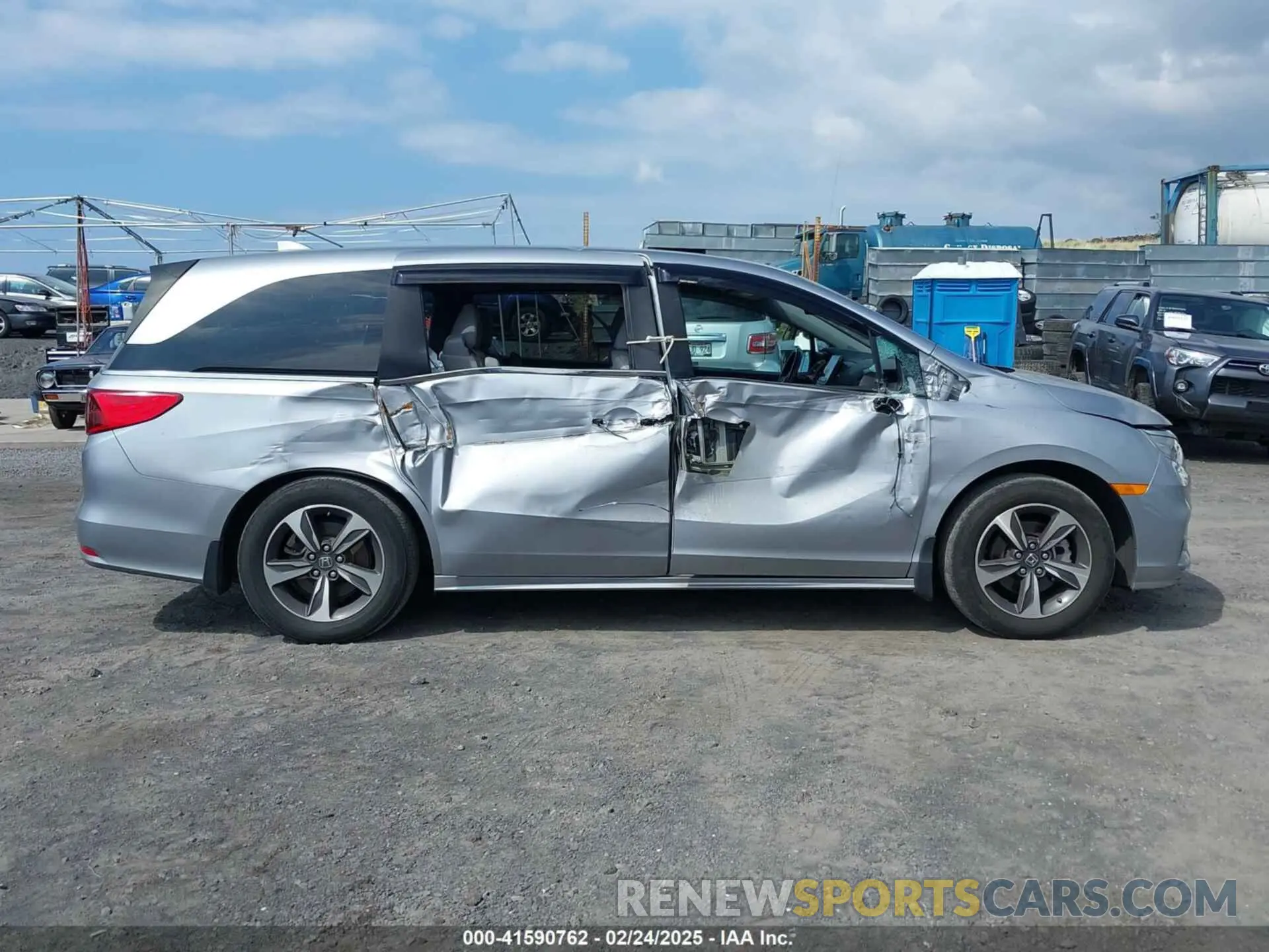 6 Photograph of a damaged car 5FNRL6H81KB070459 HONDA ODYSSEY 2019