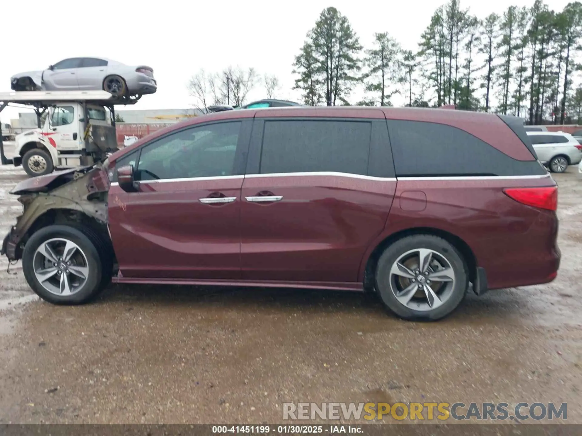15 Photograph of a damaged car 5FNRL6H82KB060023 HONDA ODYSSEY 2019