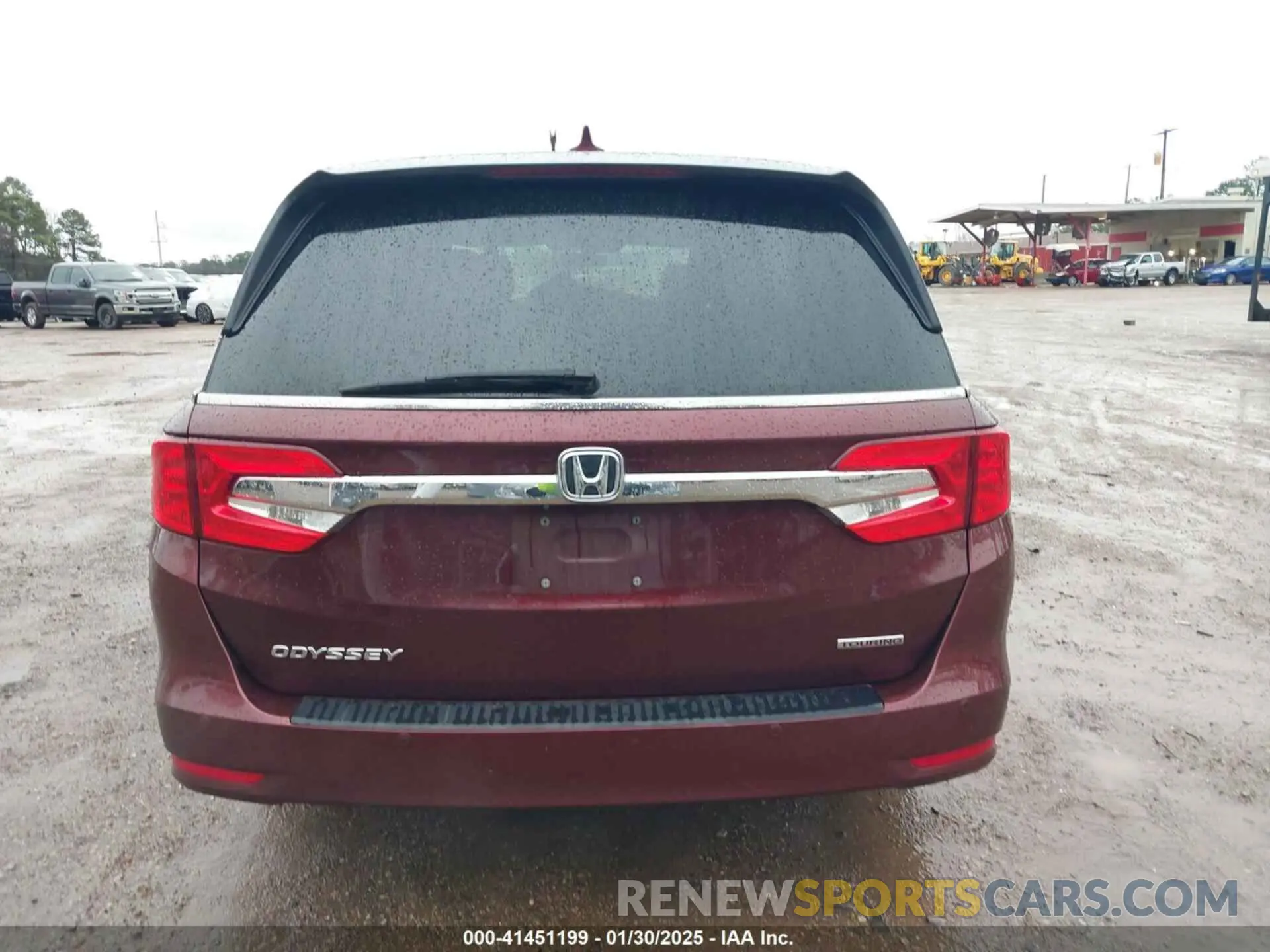 17 Photograph of a damaged car 5FNRL6H82KB060023 HONDA ODYSSEY 2019