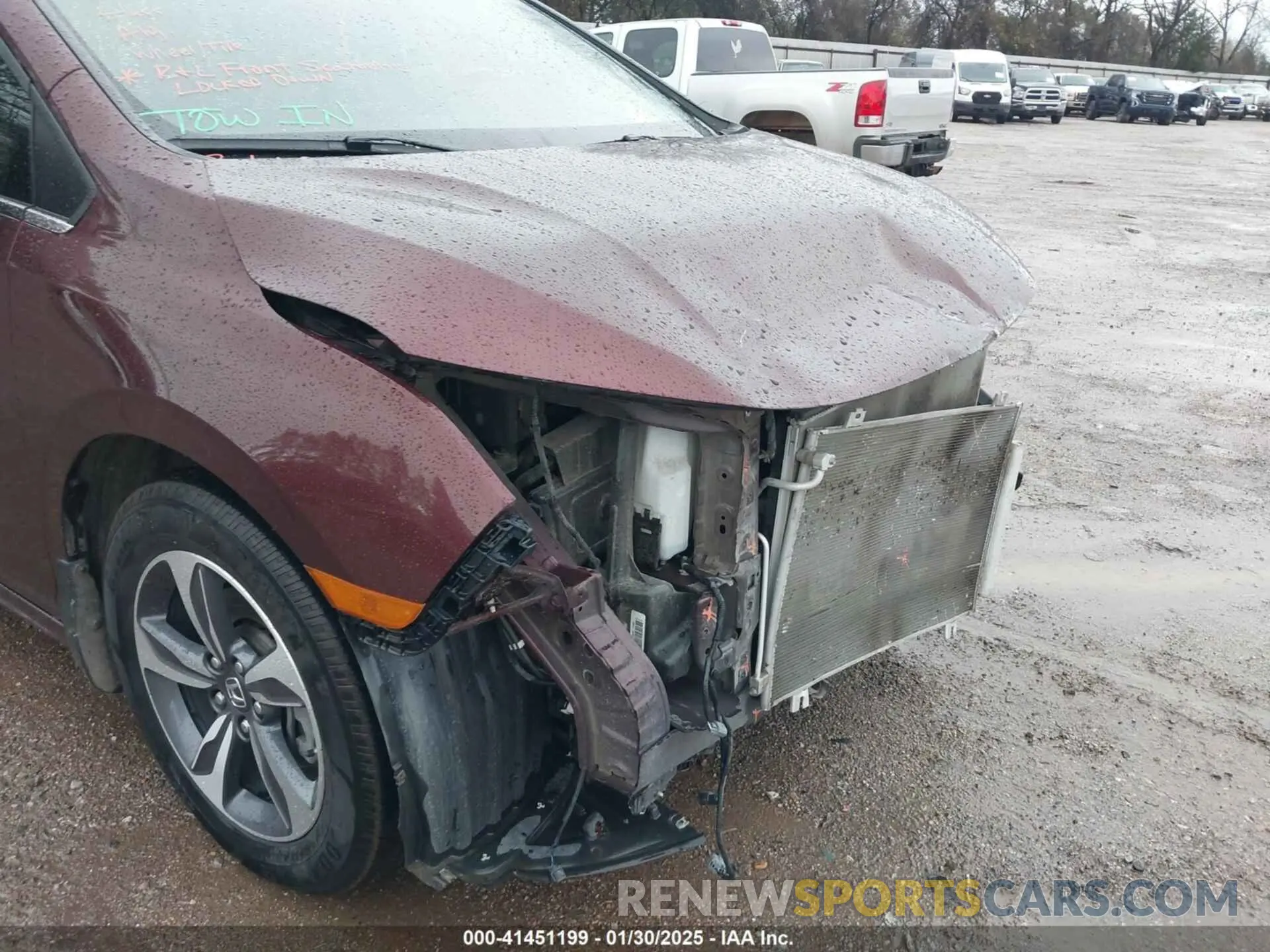 18 Photograph of a damaged car 5FNRL6H82KB060023 HONDA ODYSSEY 2019