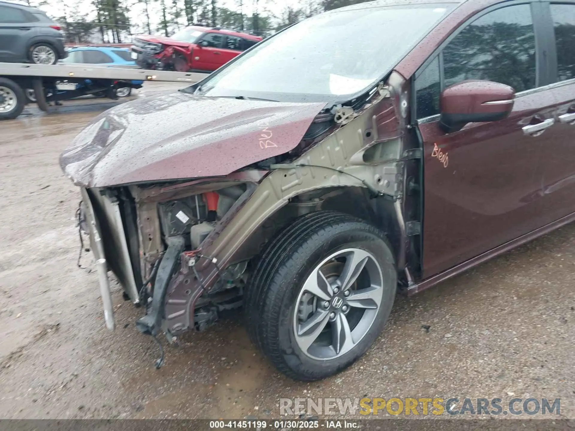19 Photograph of a damaged car 5FNRL6H82KB060023 HONDA ODYSSEY 2019