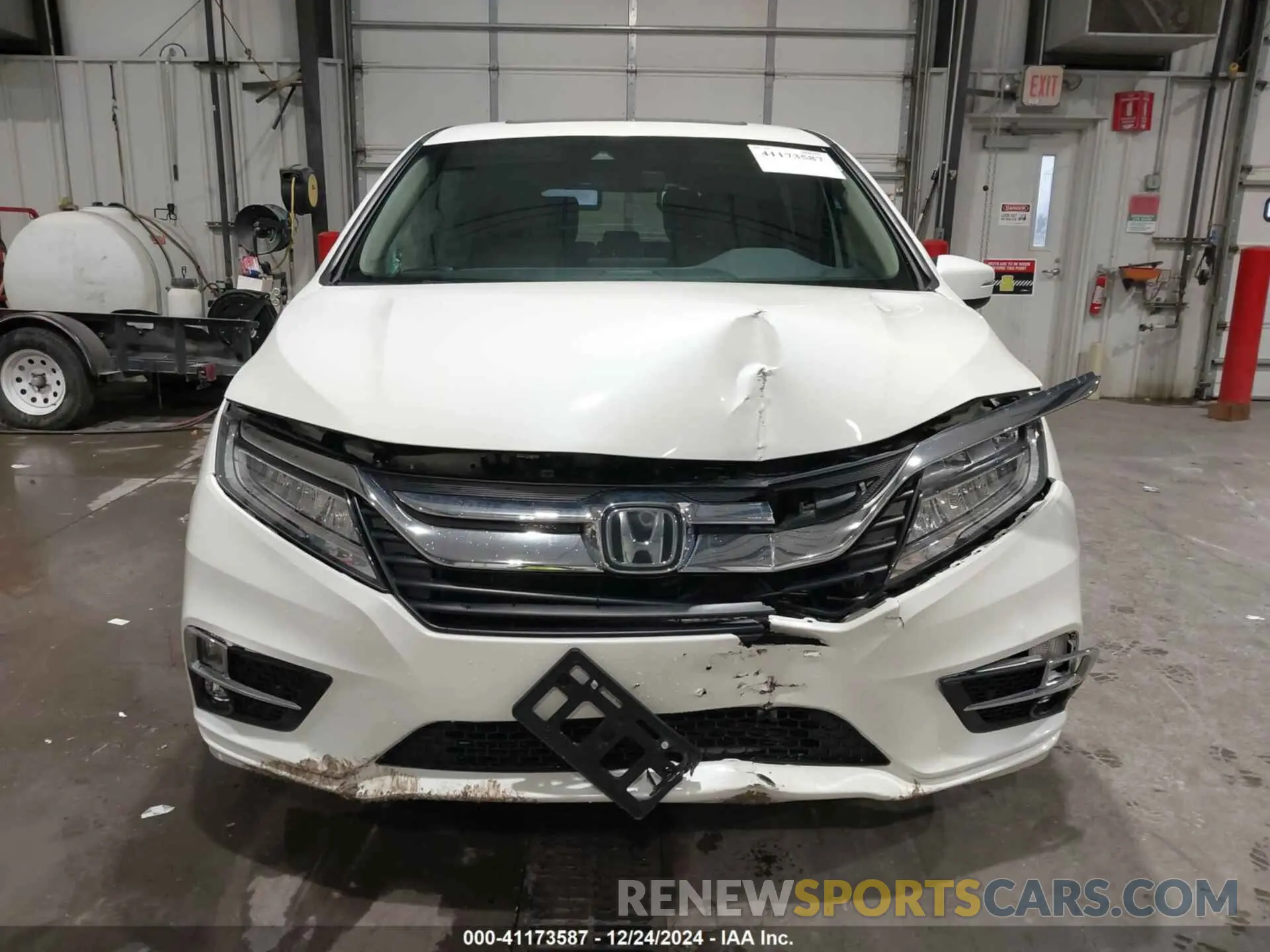 11 Photograph of a damaged car 5FNRL6H83KB051363 HONDA ODYSSEY 2019