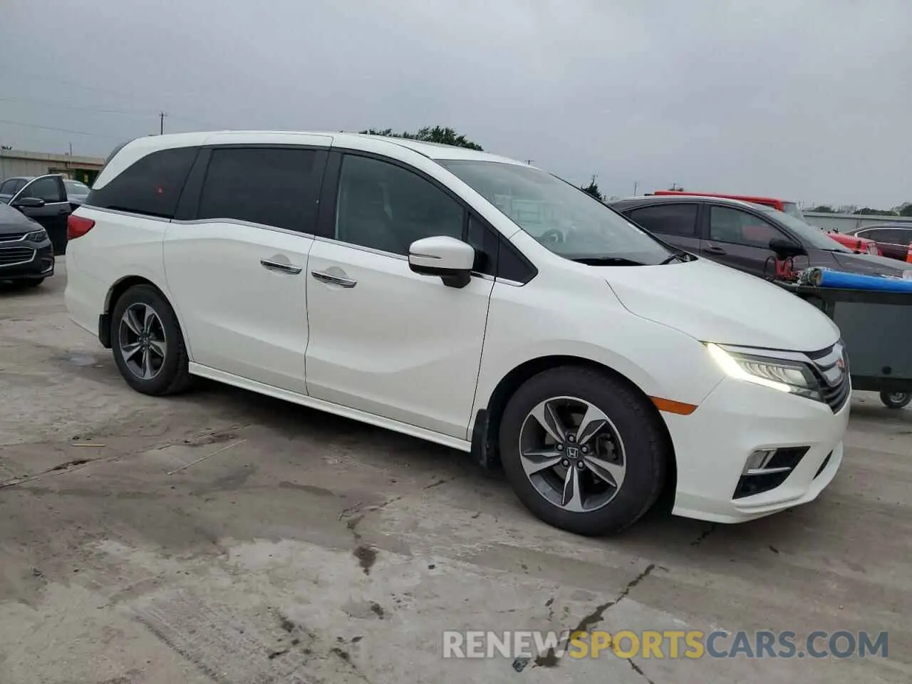4 Photograph of a damaged car 5FNRL6H85KB051400 HONDA ODYSSEY 2019