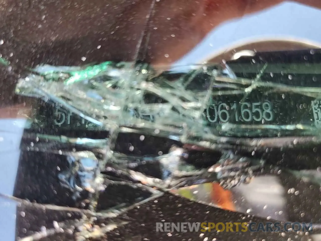 13 Photograph of a damaged car 5FNRL6H86KB061658 HONDA ODYSSEY 2019