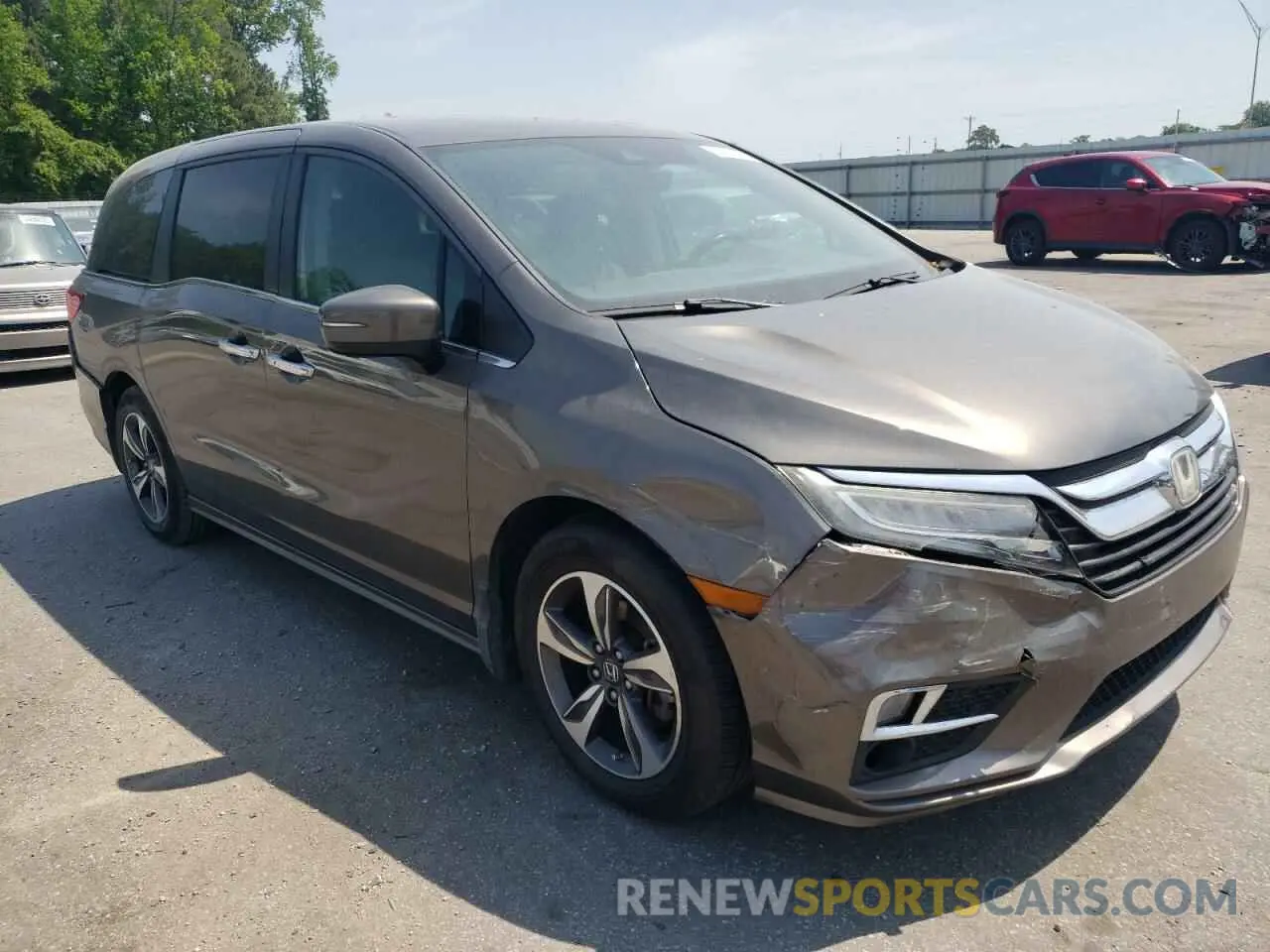 4 Photograph of a damaged car 5FNRL6H87KB098010 HONDA ODYSSEY 2019