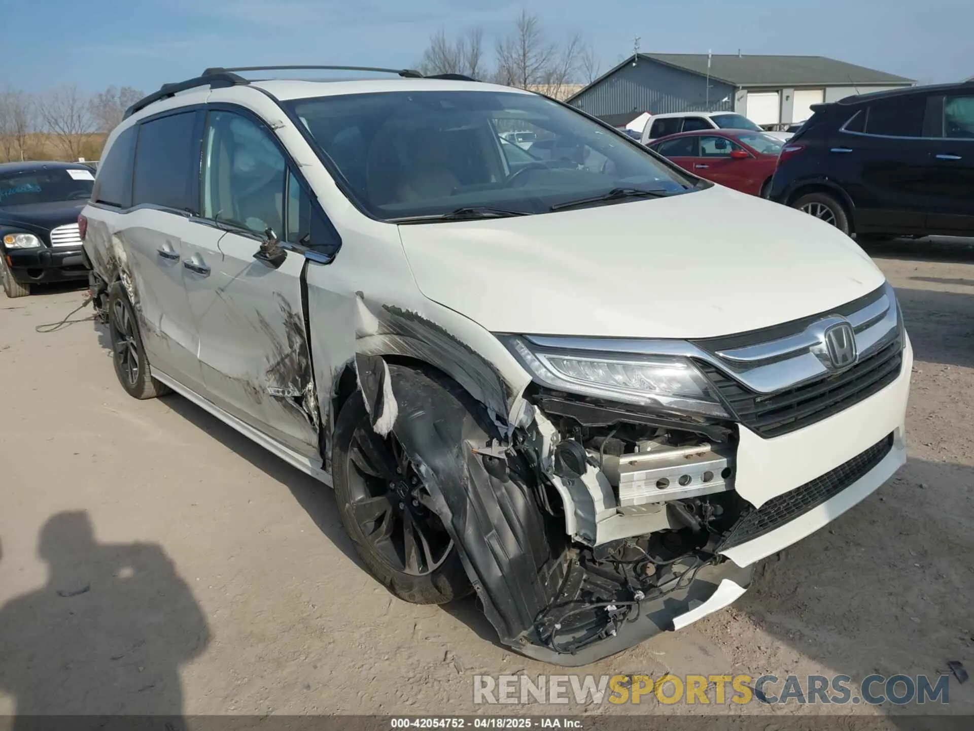 1 Photograph of a damaged car 5FNRL6H90KB019835 HONDA ODYSSEY 2019
