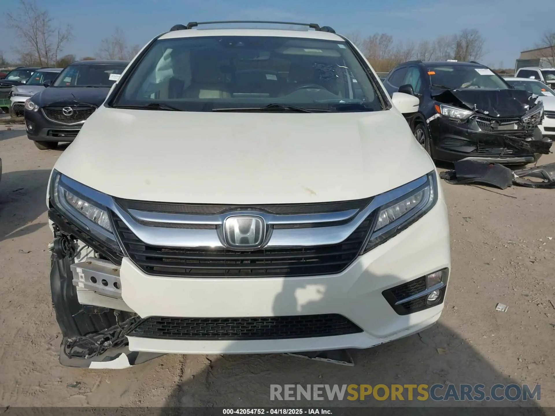 12 Photograph of a damaged car 5FNRL6H90KB019835 HONDA ODYSSEY 2019