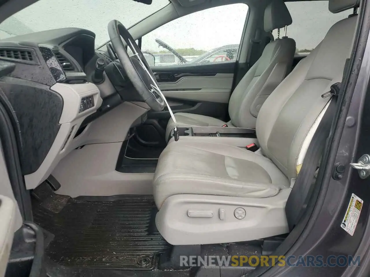 7 Photograph of a damaged car 5FNRL6H90KB024713 HONDA ODYSSEY 2019