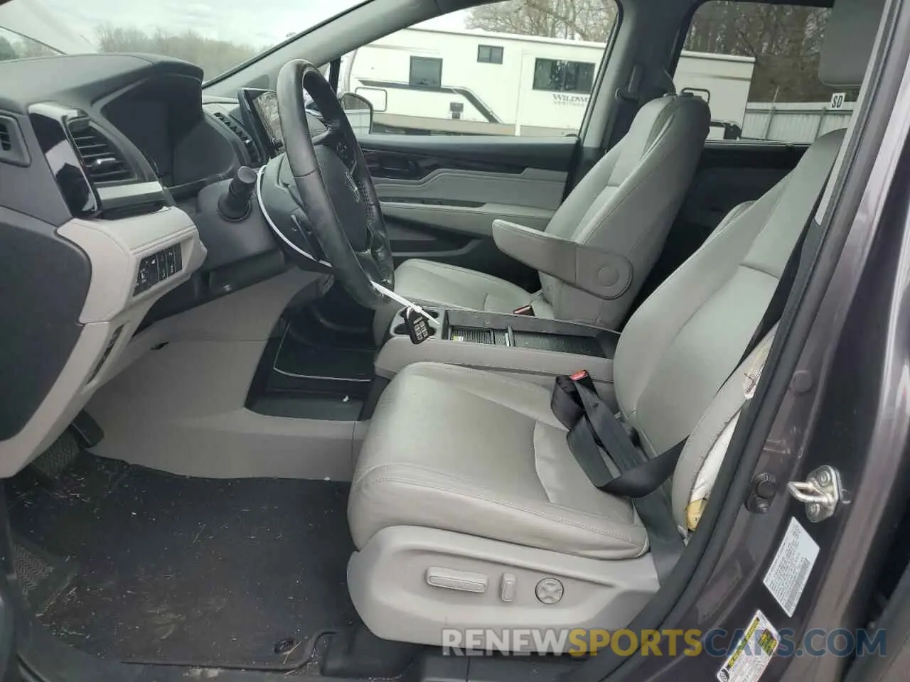 7 Photograph of a damaged car 5FNRL6H90KB059915 HONDA ODYSSEY 2019