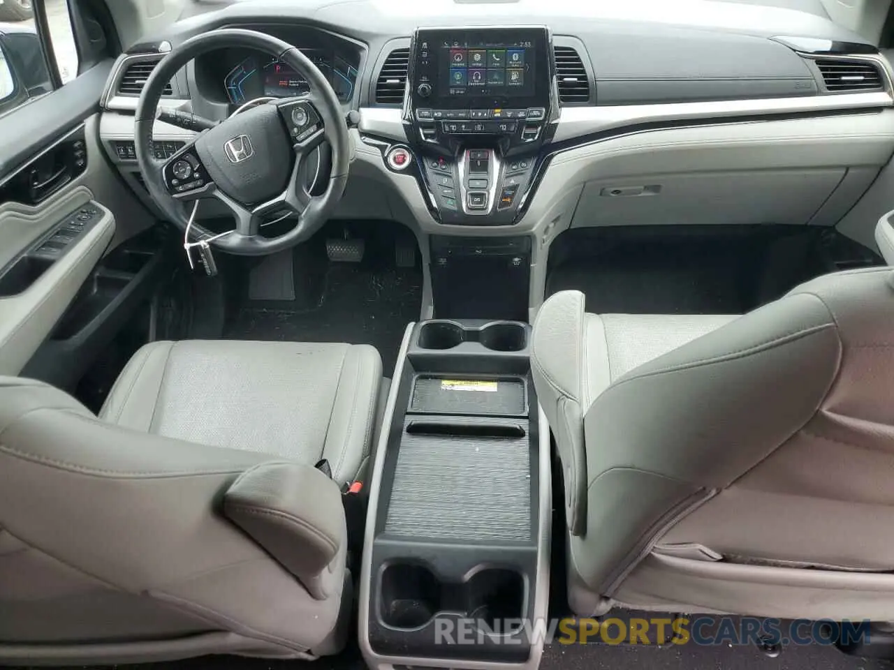 8 Photograph of a damaged car 5FNRL6H90KB059915 HONDA ODYSSEY 2019