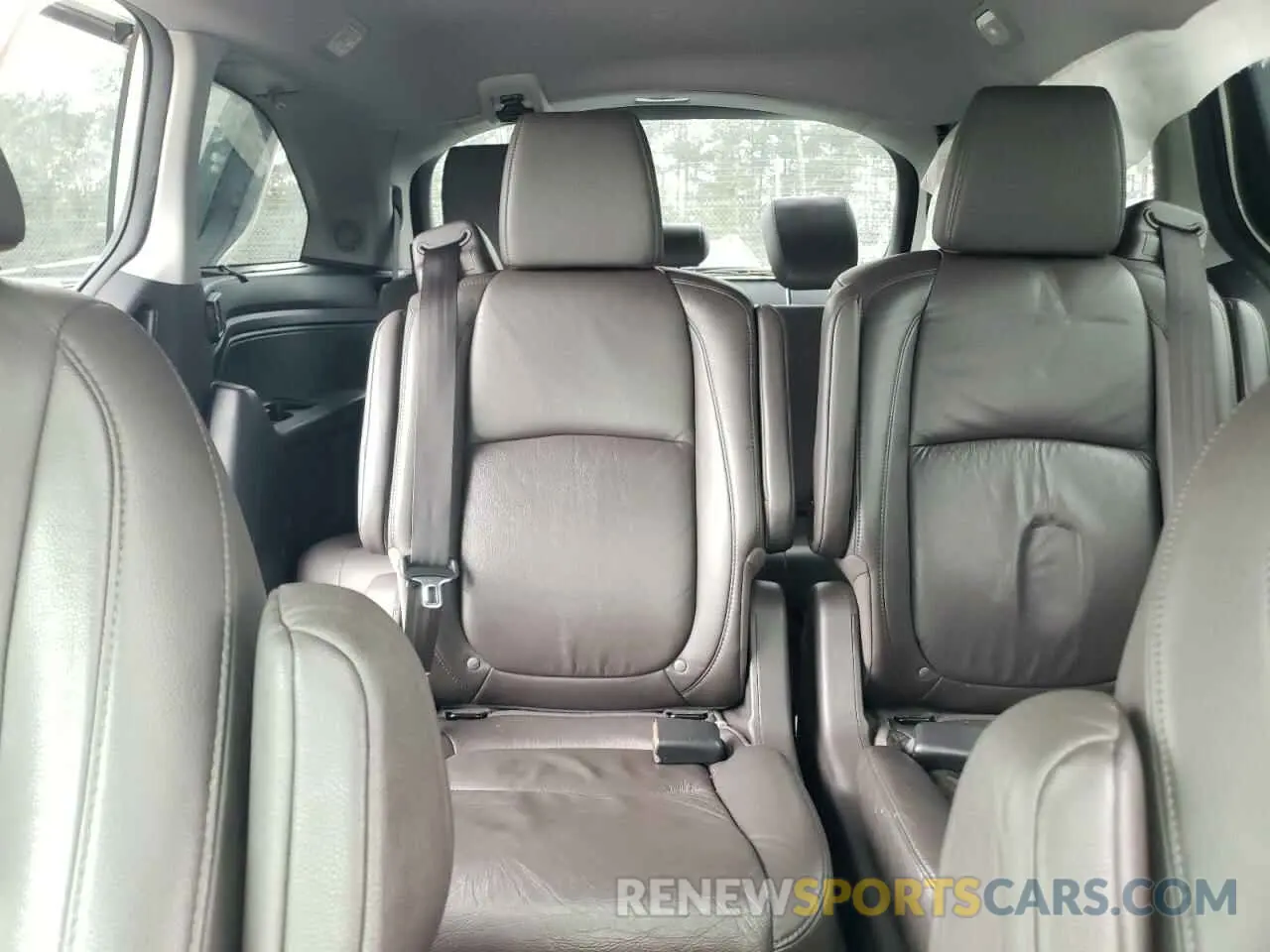 10 Photograph of a damaged car 5FNRL6H90KB104836 HONDA ODYSSEY 2019