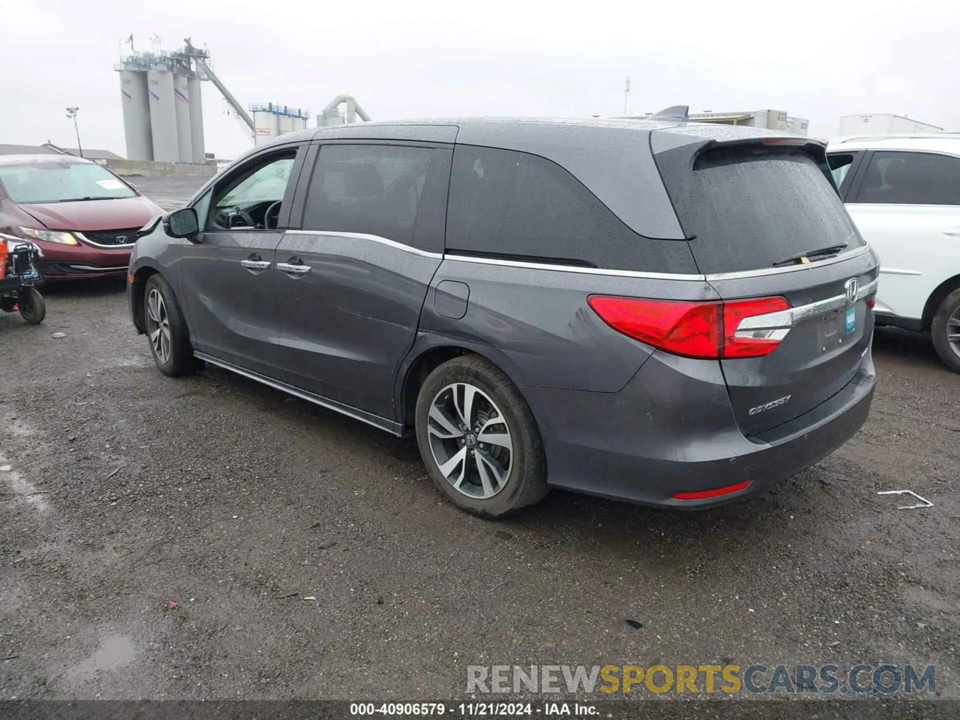 3 Photograph of a damaged car 5FNRL6H91KB048535 HONDA ODYSSEY 2019