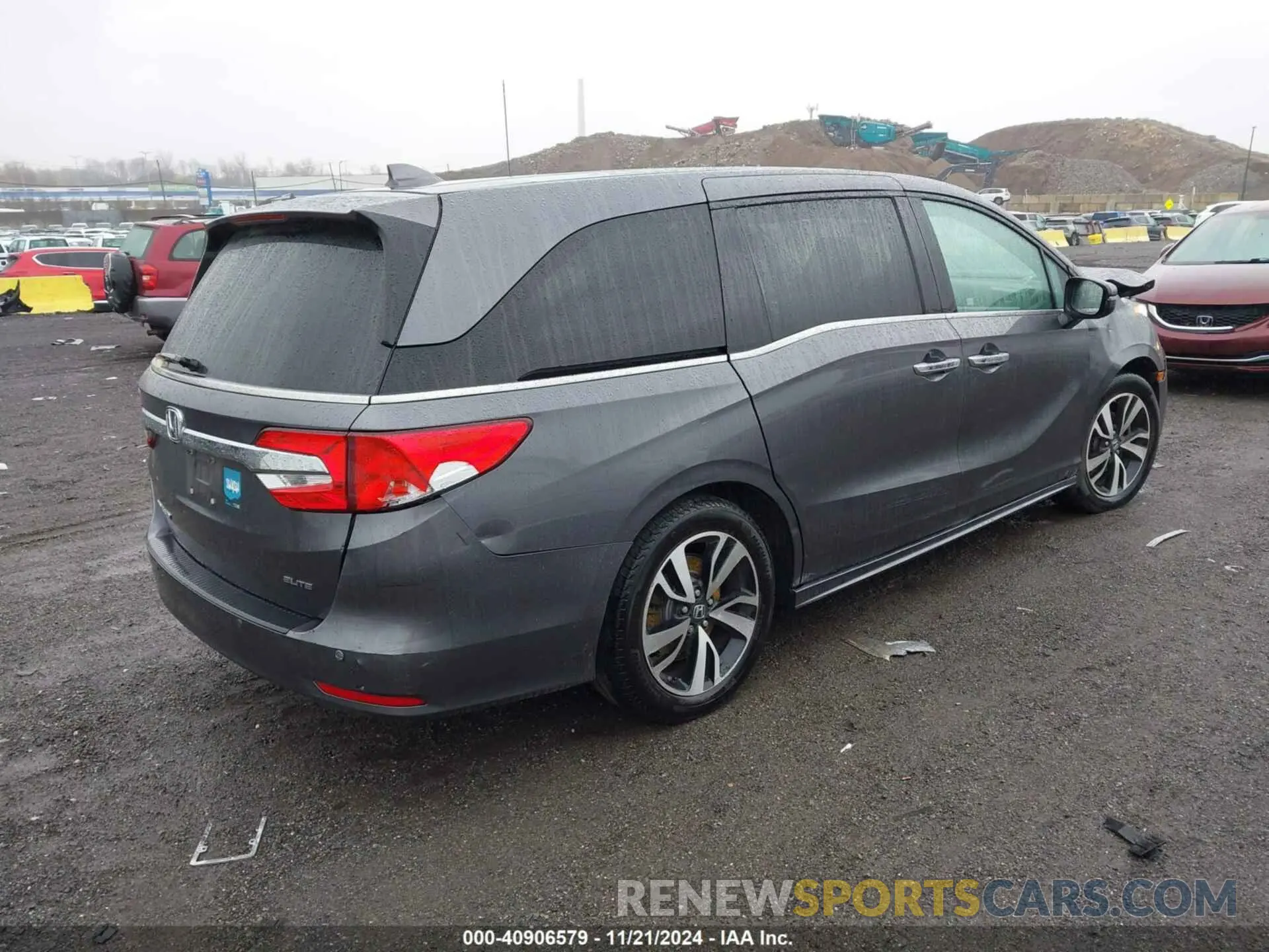 4 Photograph of a damaged car 5FNRL6H91KB048535 HONDA ODYSSEY 2019