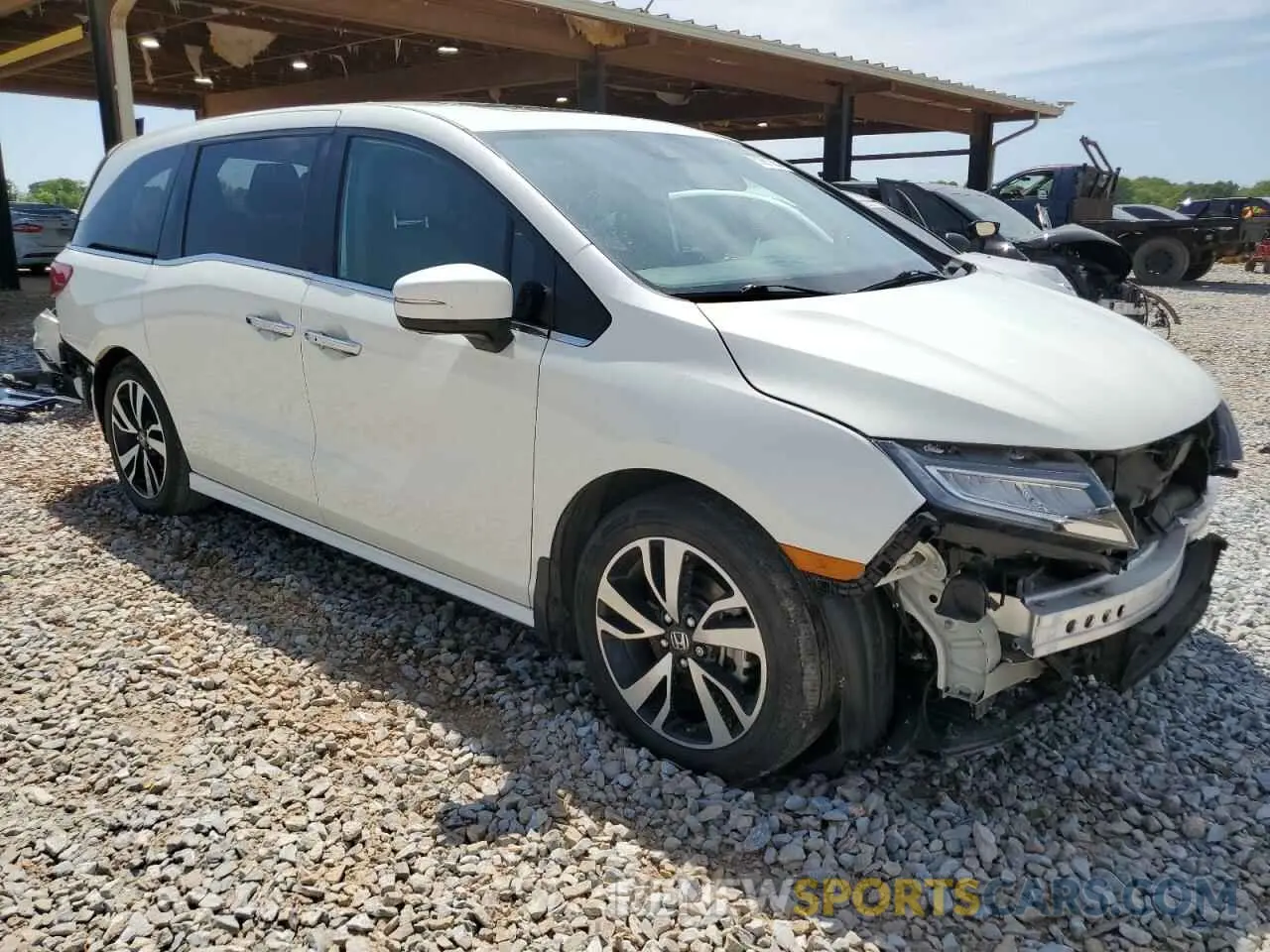 4 Photograph of a damaged car 5FNRL6H92KB022588 HONDA ODYSSEY 2019