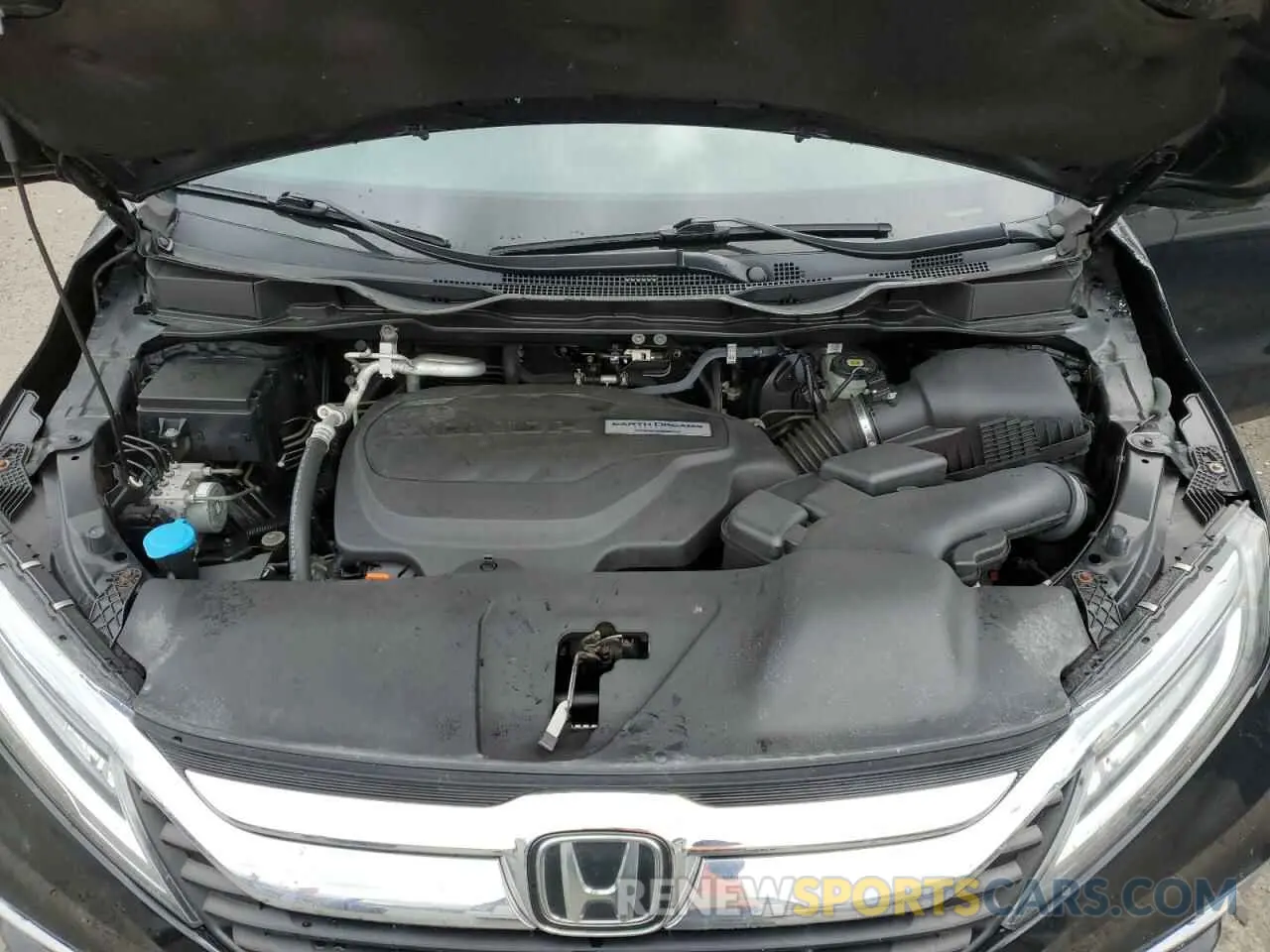 12 Photograph of a damaged car 5FNRL6H93KB002995 HONDA ODYSSEY 2019