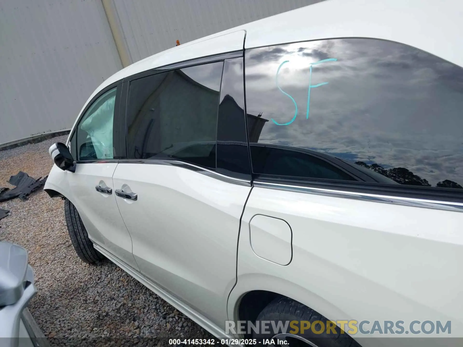 15 Photograph of a damaged car 5FNRL6H93KB021160 HONDA ODYSSEY 2019