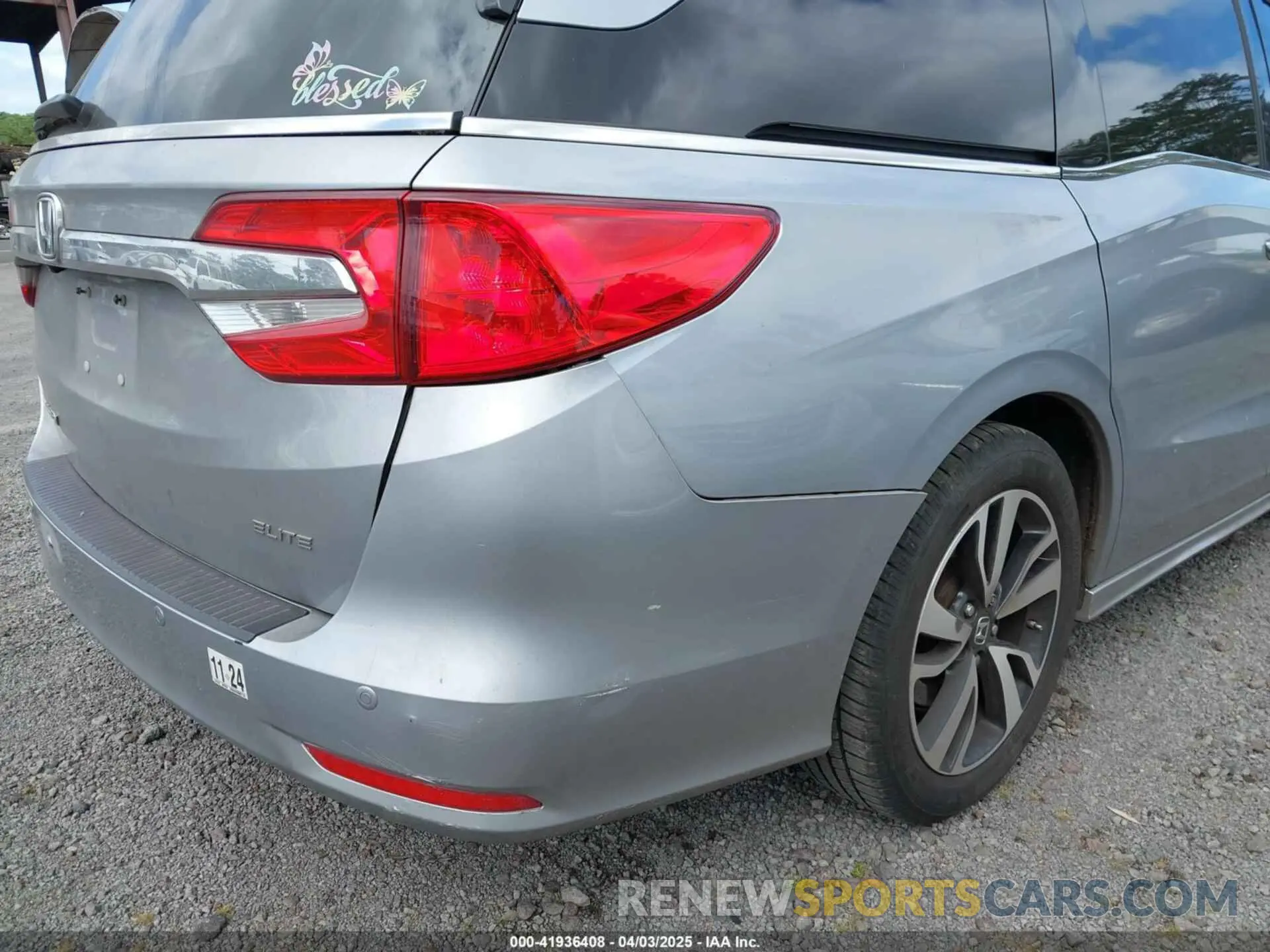 18 Photograph of a damaged car 5FNRL6H93KB077180 HONDA ODYSSEY 2019