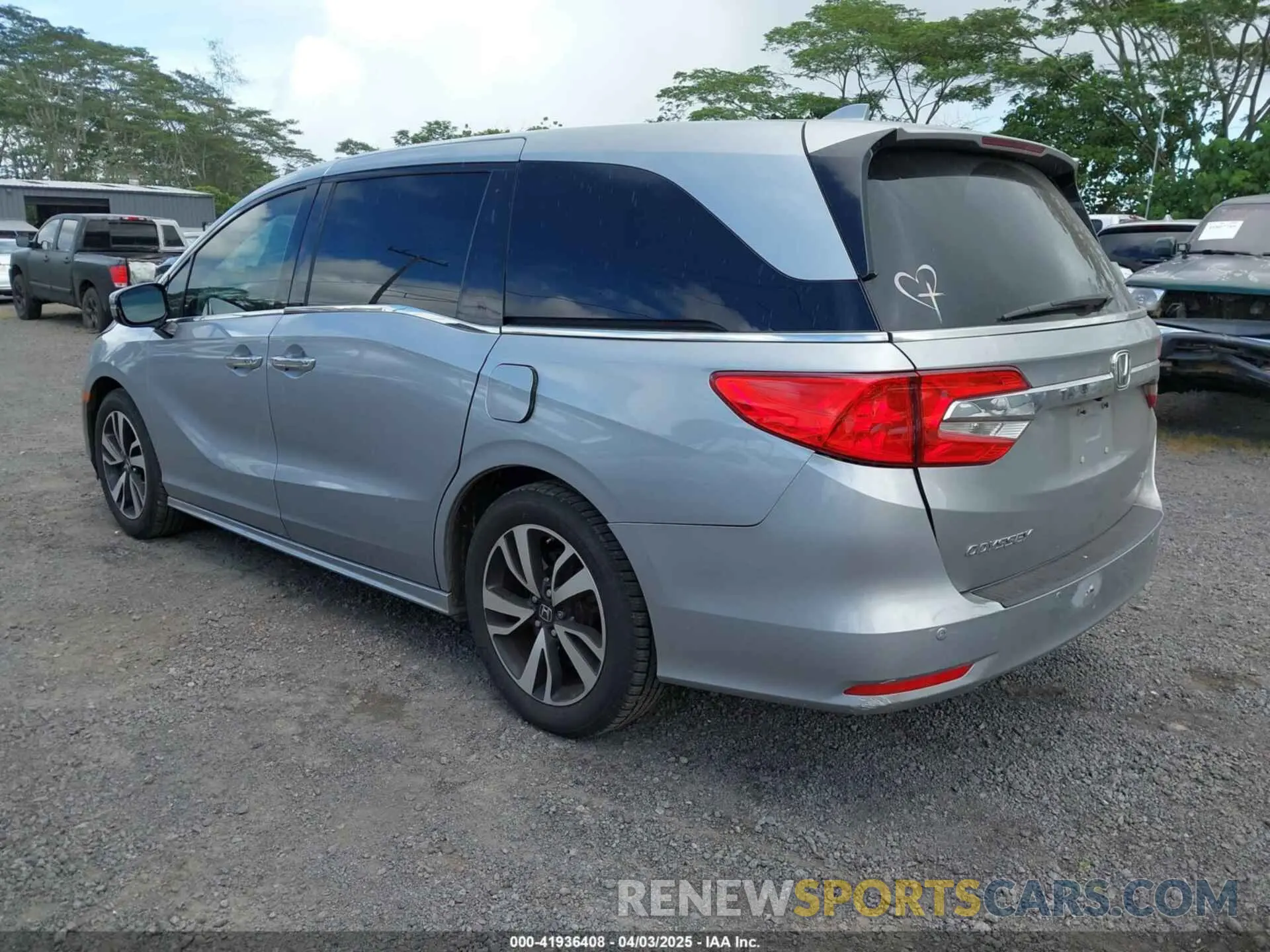 3 Photograph of a damaged car 5FNRL6H93KB077180 HONDA ODYSSEY 2019