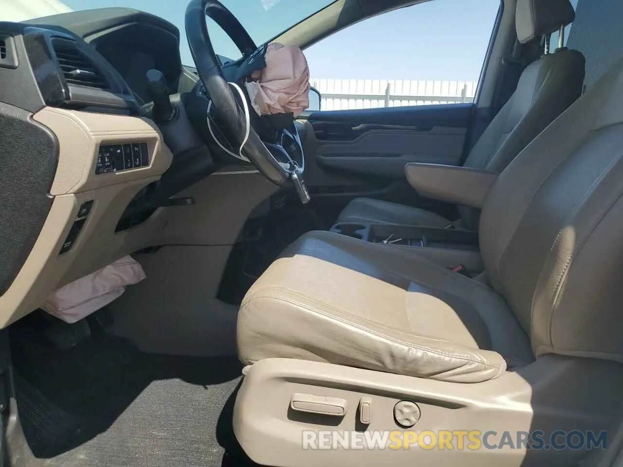 7 Photograph of a damaged car 5FNRL6H96KB018026 HONDA ODYSSEY 2019