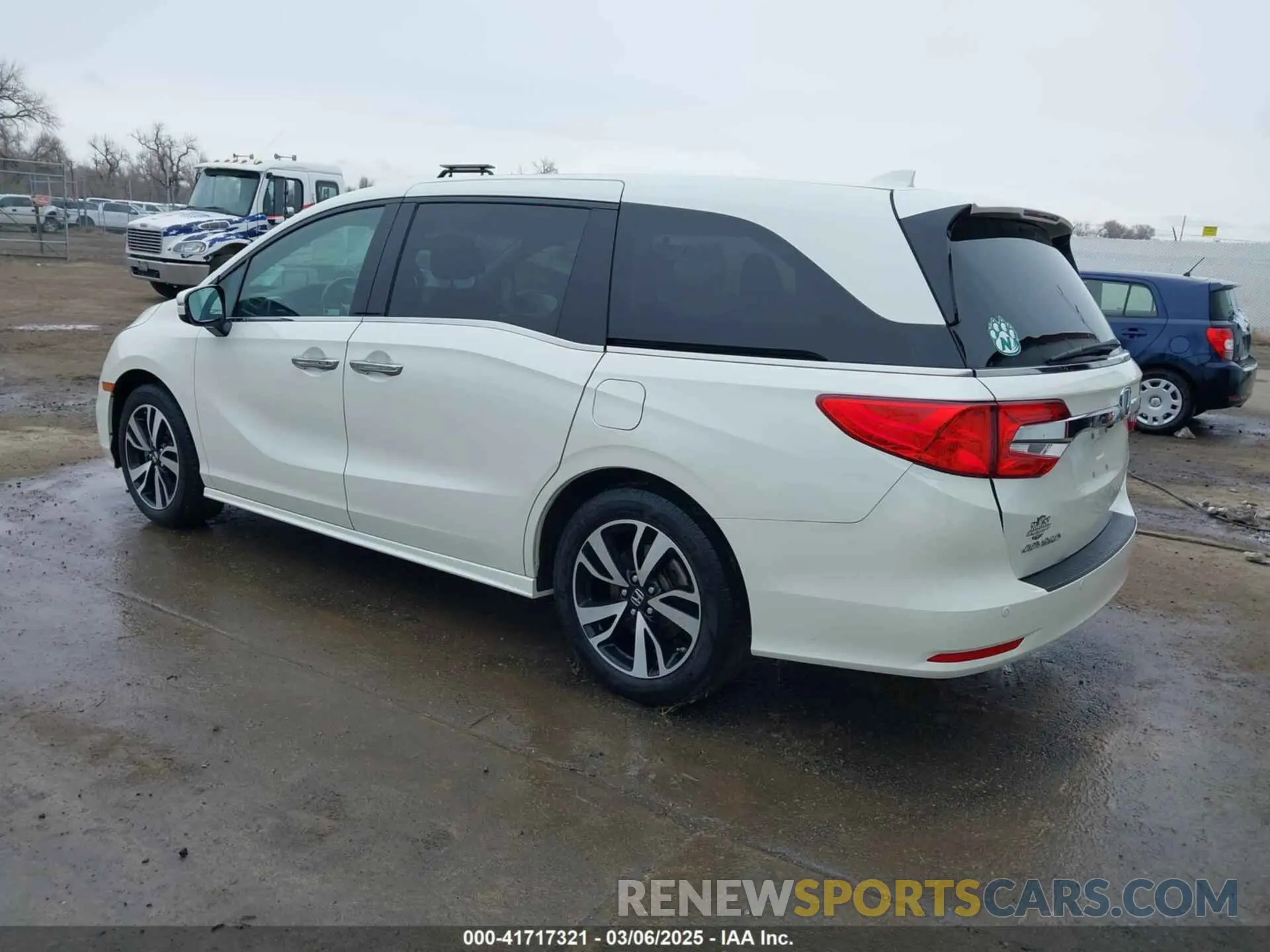 3 Photograph of a damaged car 5FNRL6H96KB060440 HONDA ODYSSEY 2019