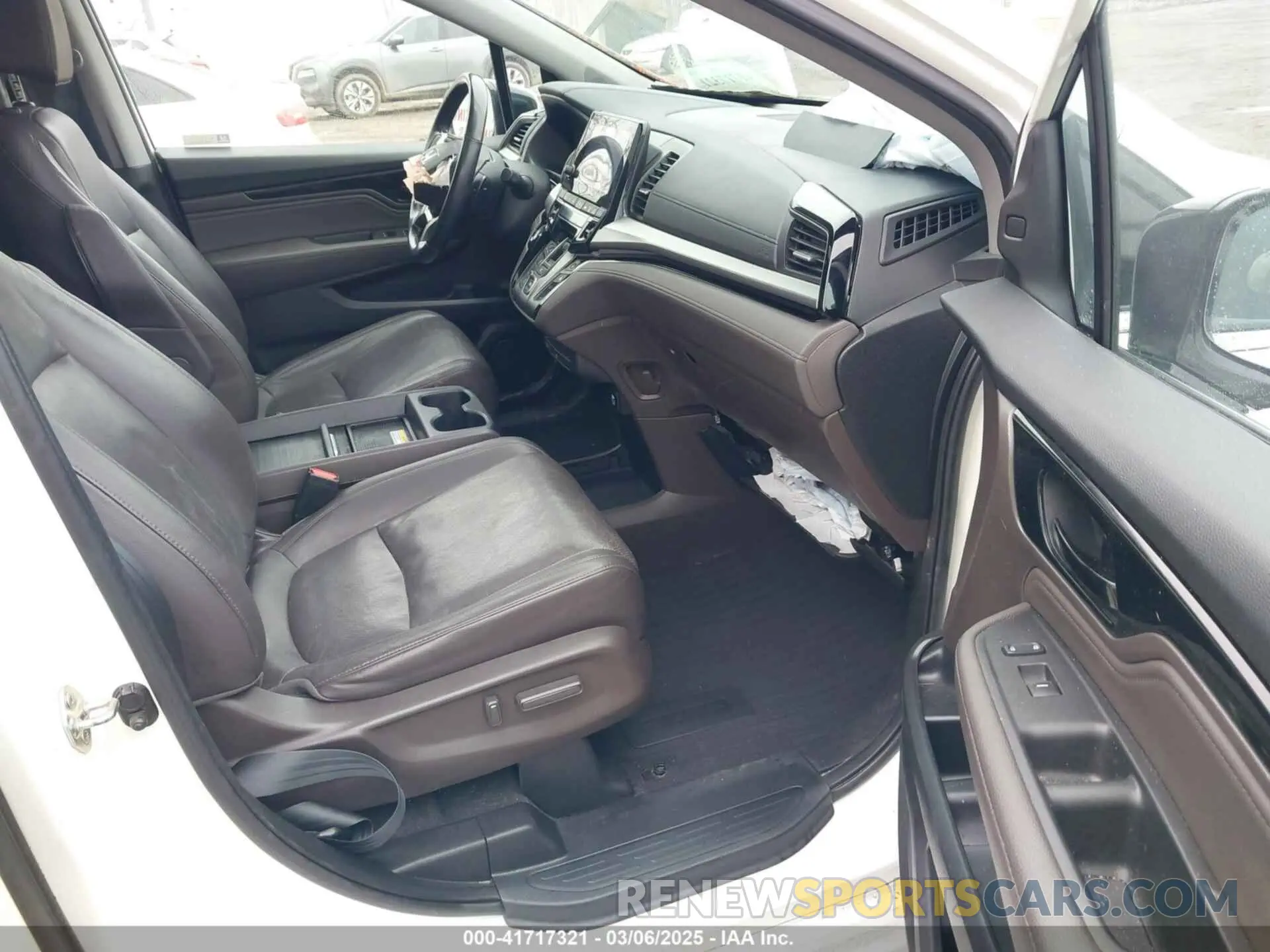 5 Photograph of a damaged car 5FNRL6H96KB060440 HONDA ODYSSEY 2019