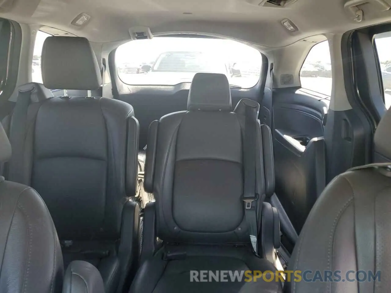 10 Photograph of a damaged car 5FNRL6H97KB078414 HONDA ODYSSEY 2019