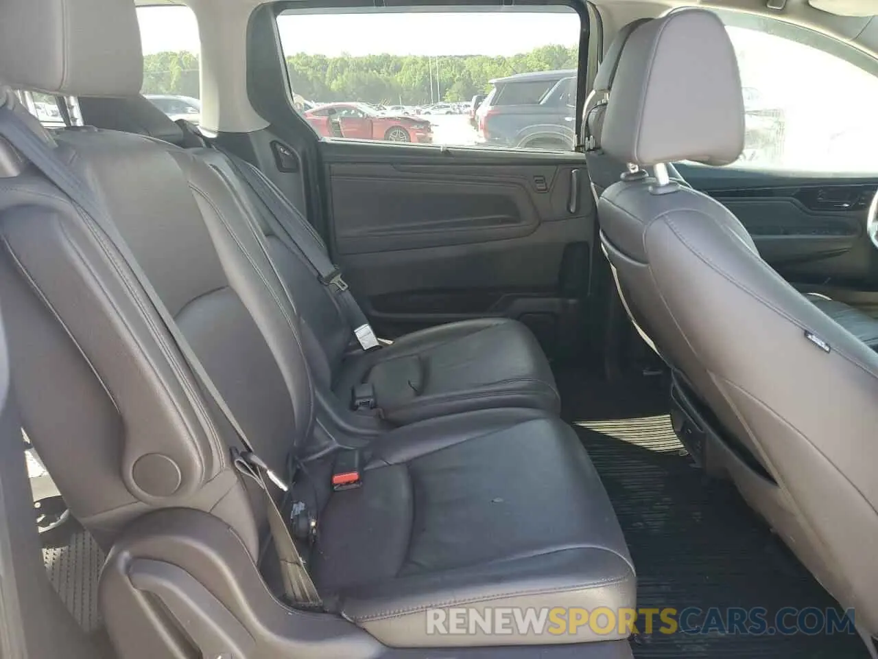 11 Photograph of a damaged car 5FNRL6H97KB078414 HONDA ODYSSEY 2019