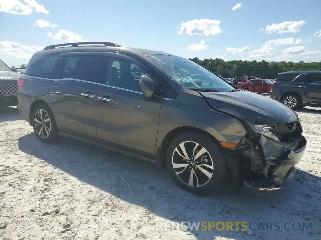 4 Photograph of a damaged car 5FNRL6H97KB078414 HONDA ODYSSEY 2019
