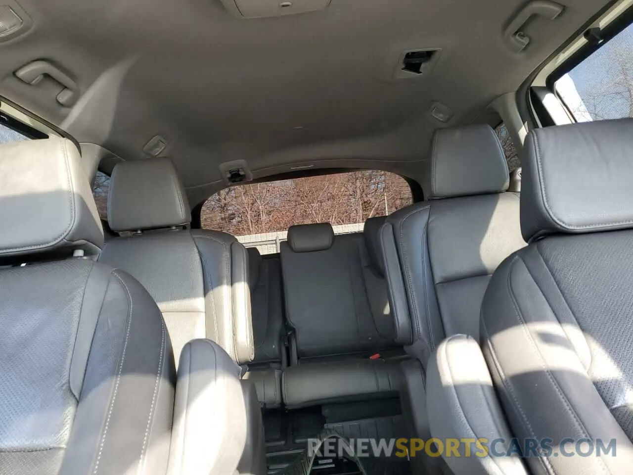 10 Photograph of a damaged car 5FNRL6H98KB004399 HONDA ODYSSEY 2019
